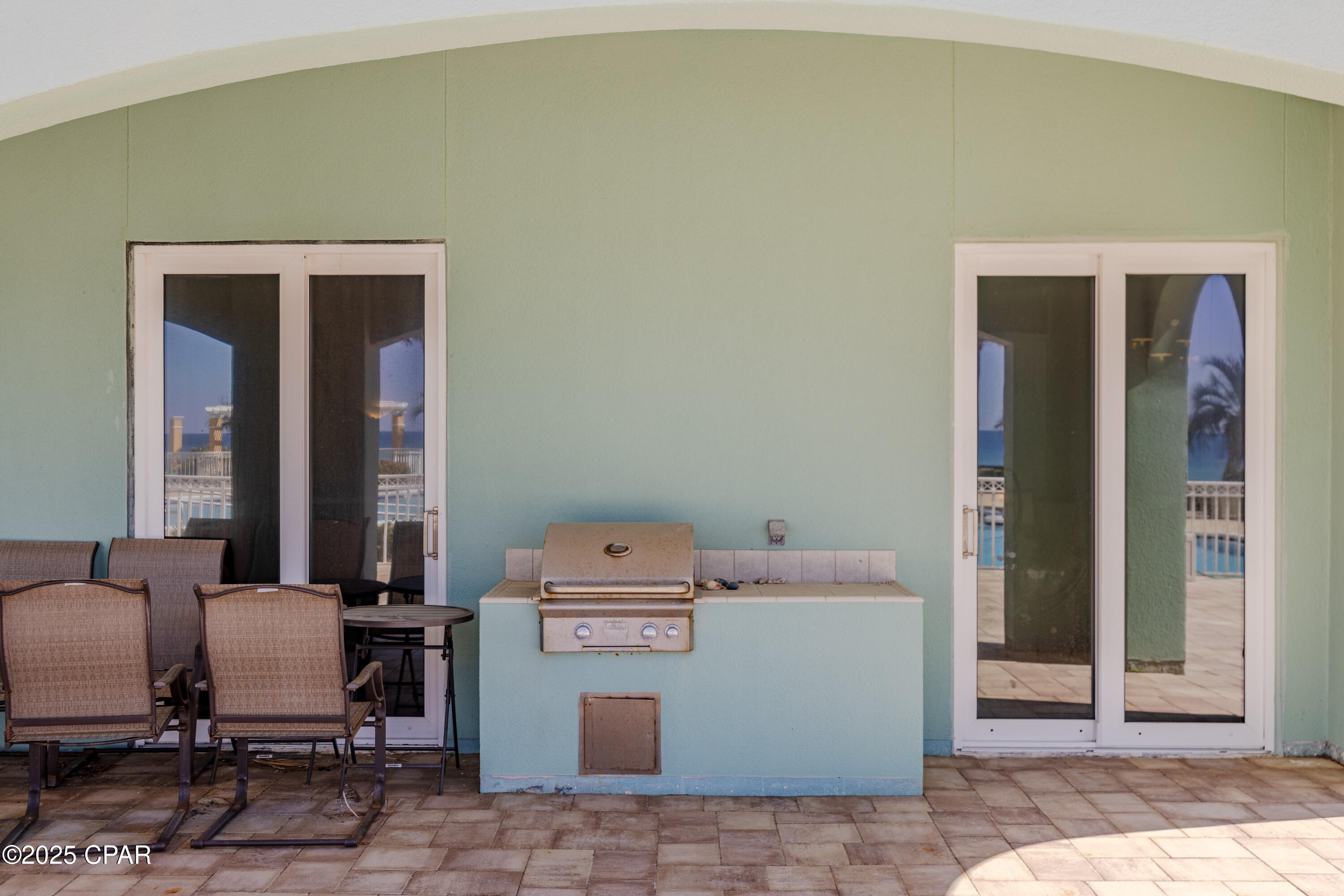 En Soleil Condo - Residential