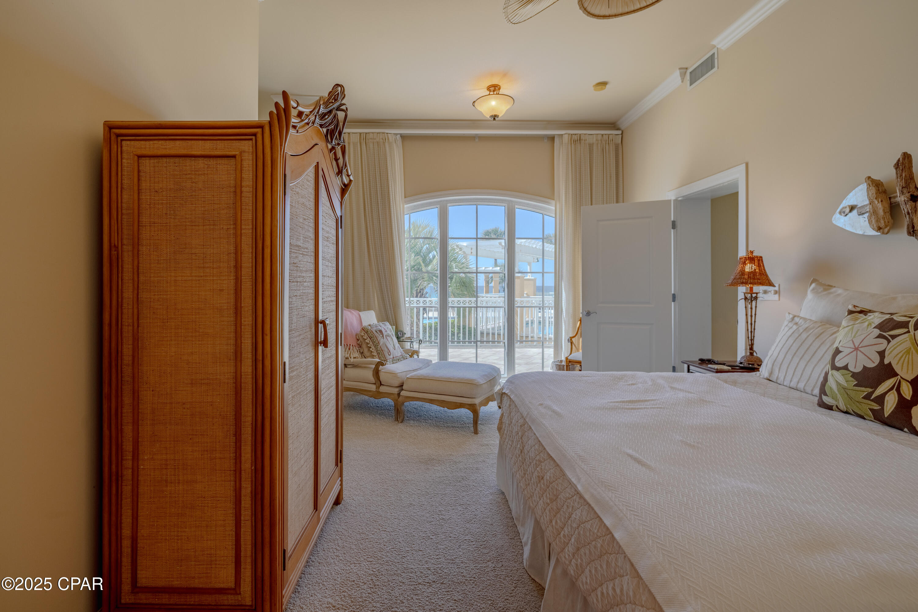 En Soleil Condo - Residential