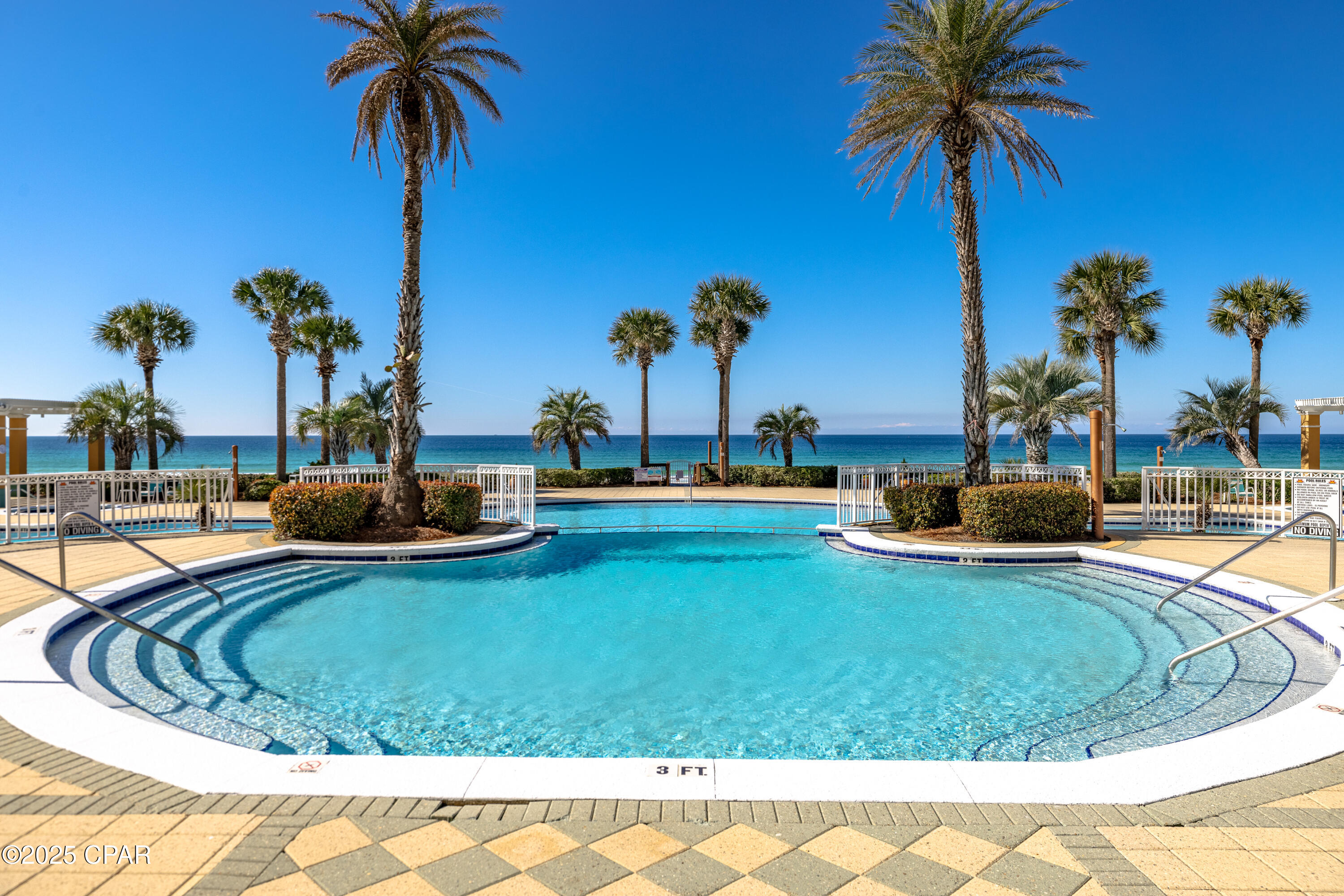 En Soleil Condo - Residential