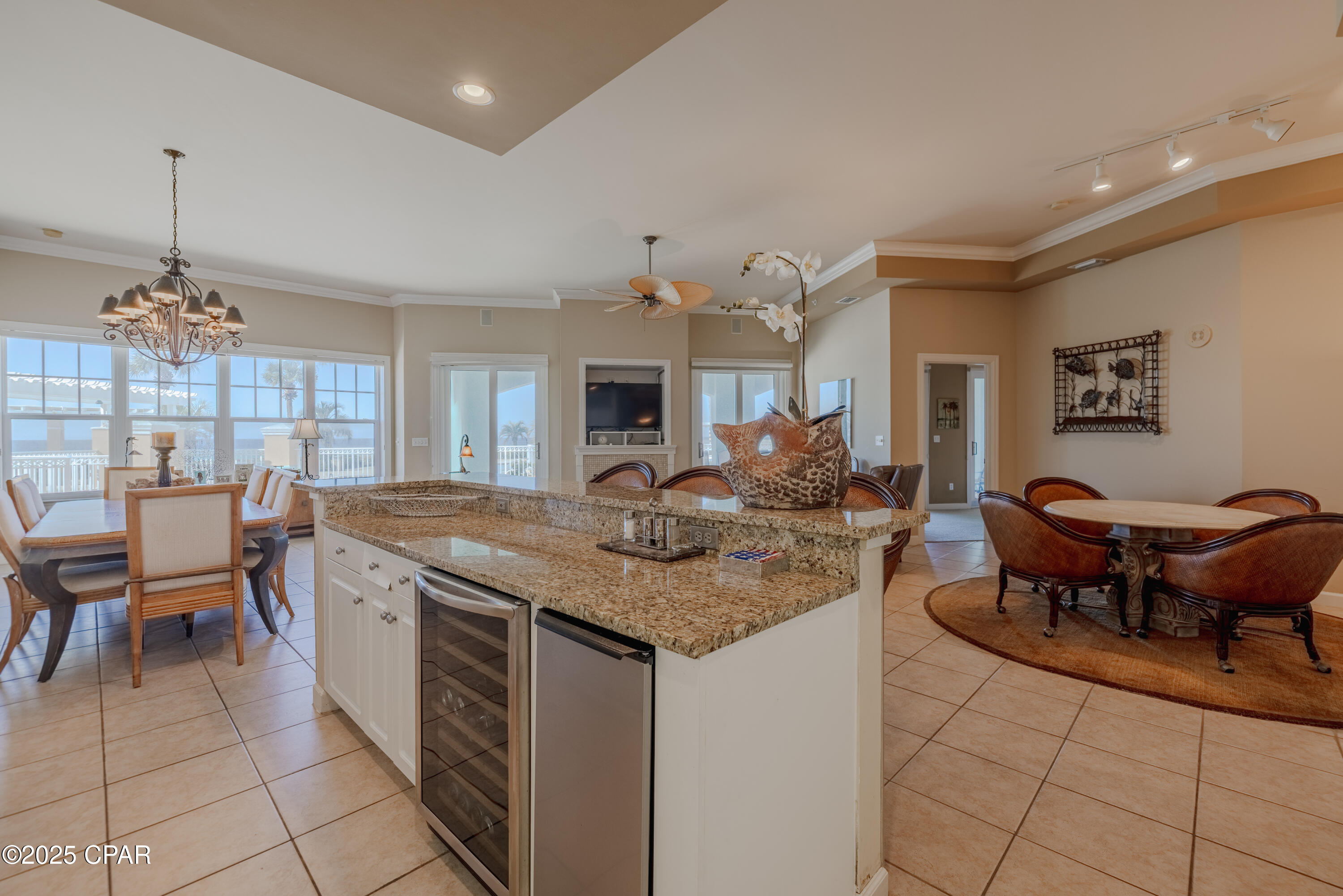 En Soleil Condo - Residential