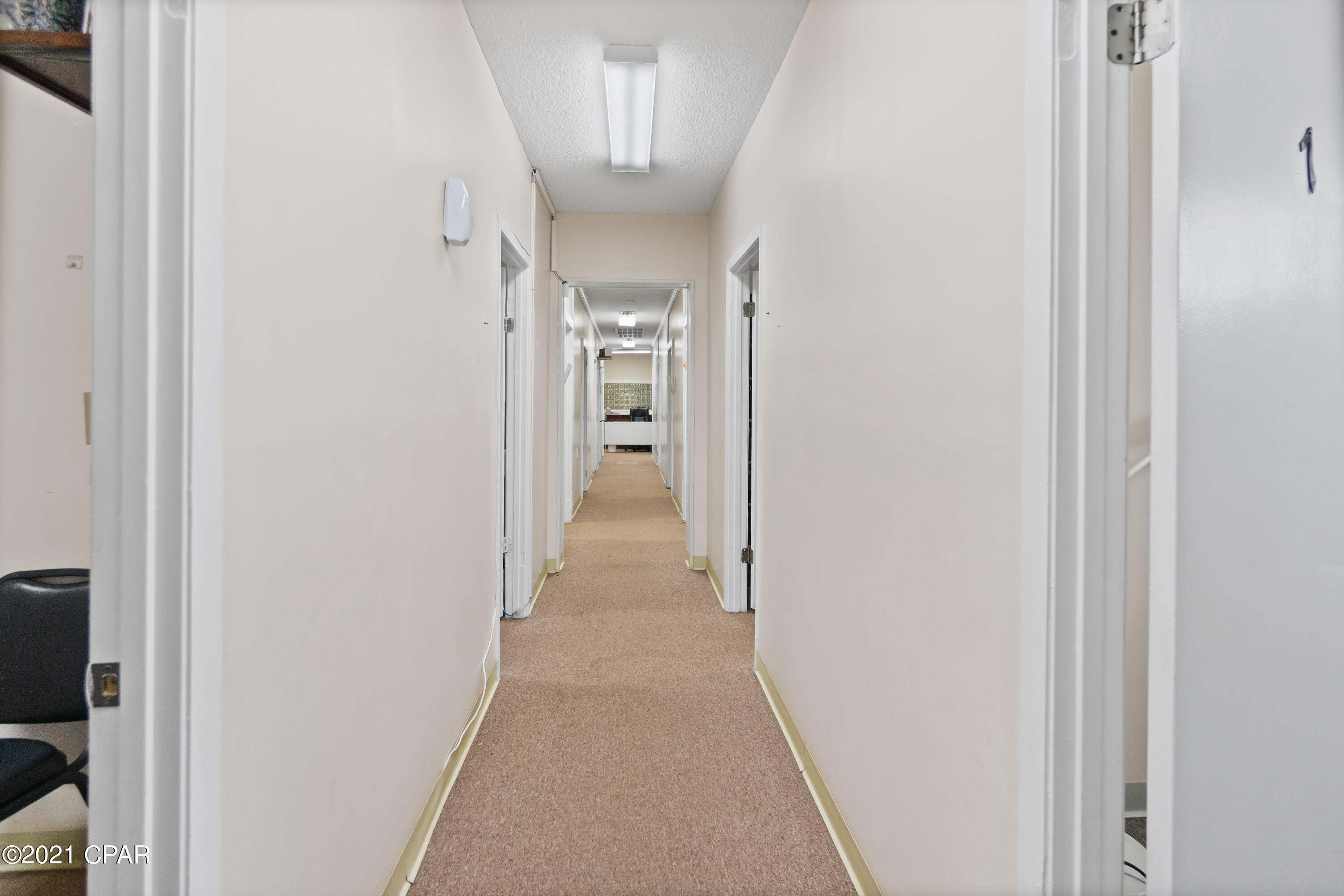 [No Recorded Subdiv] - Commercial Sale