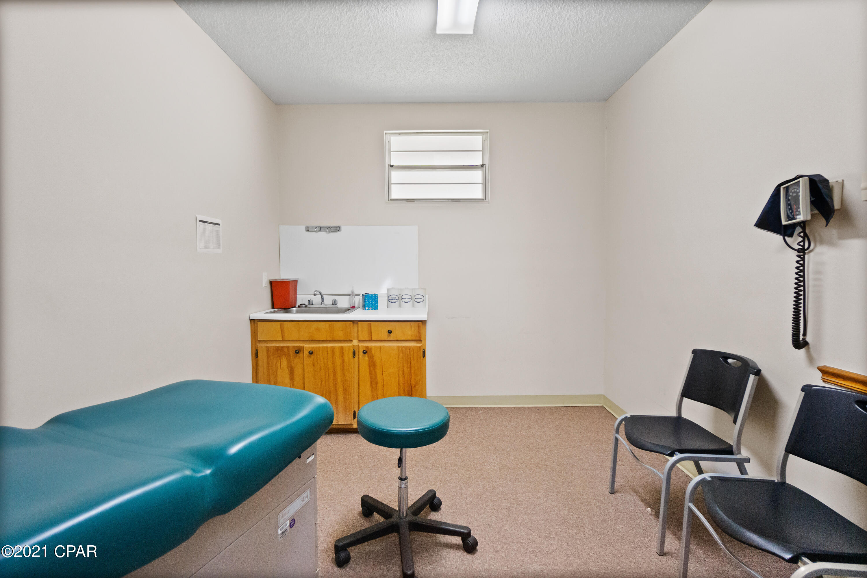 [No Recorded Subdiv] - Commercial Sale