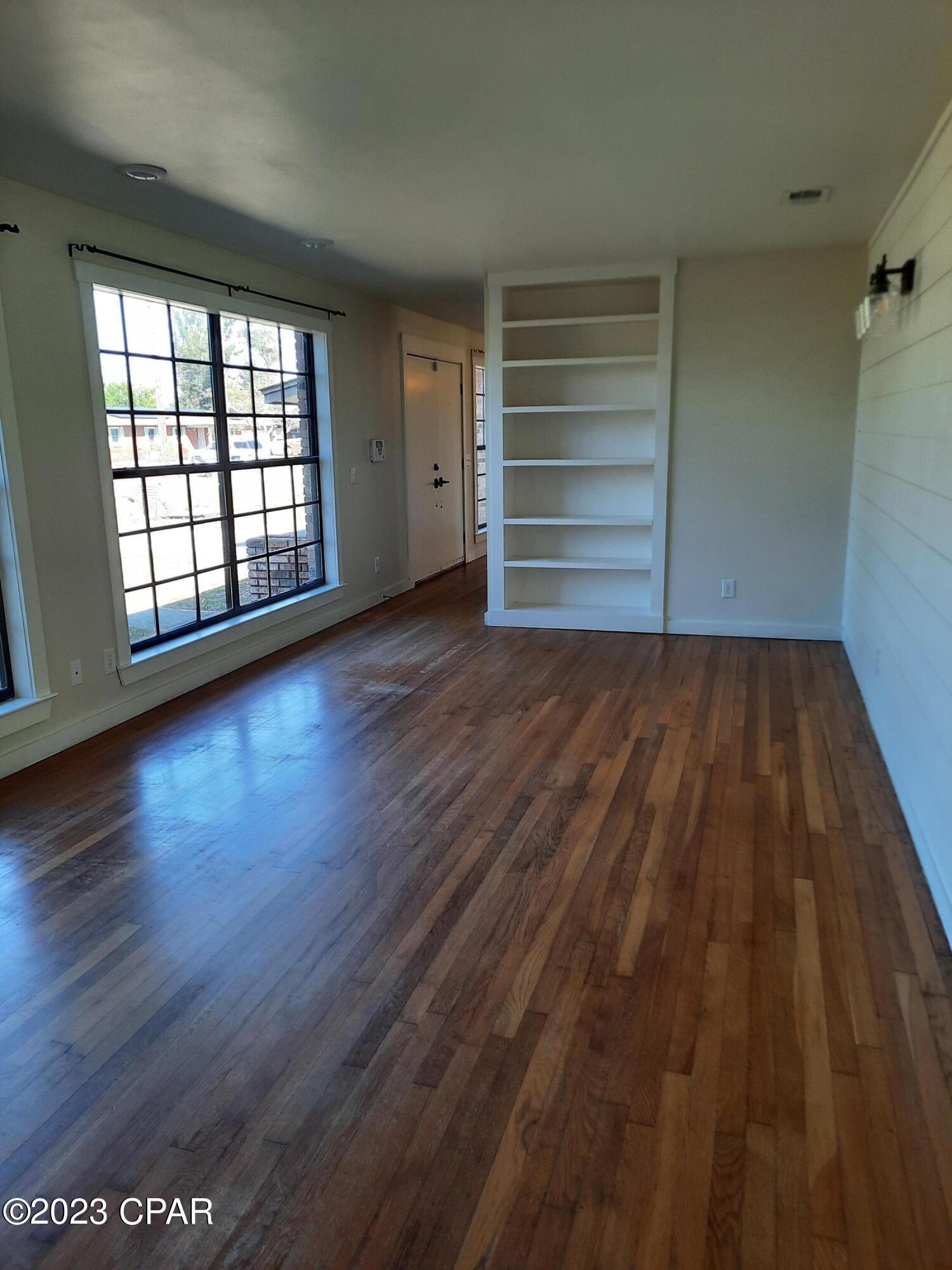 Kendrick Manor - Residential