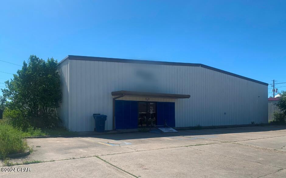 No Named Subdivision - Commercial Lease