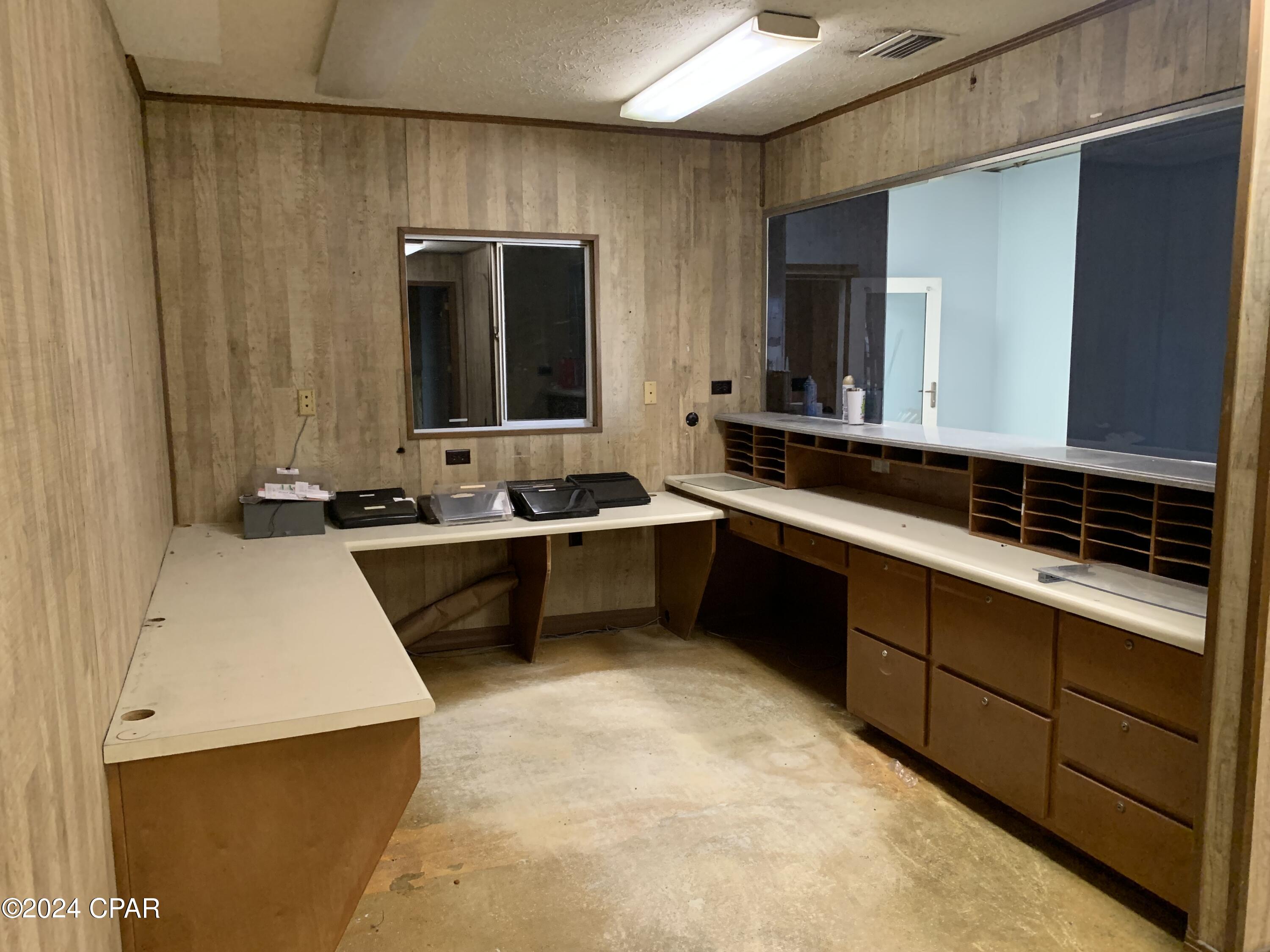 No Named Subdivision - Commercial Lease