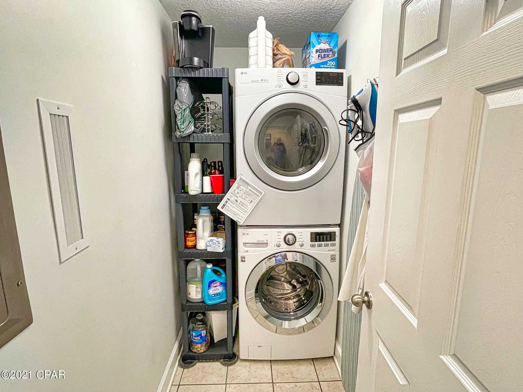 Tropic Winds - Residential