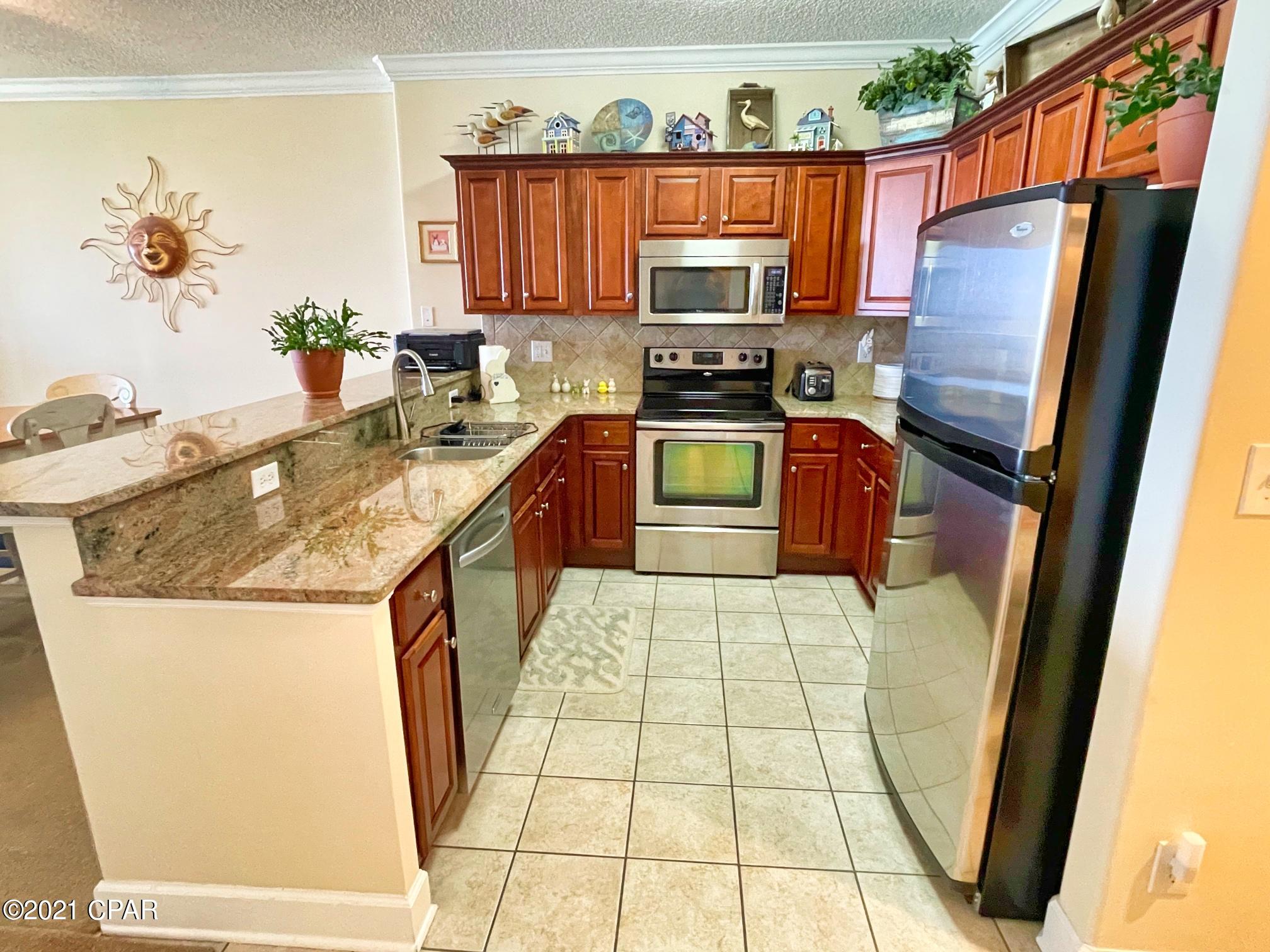 Tropic Winds - Residential