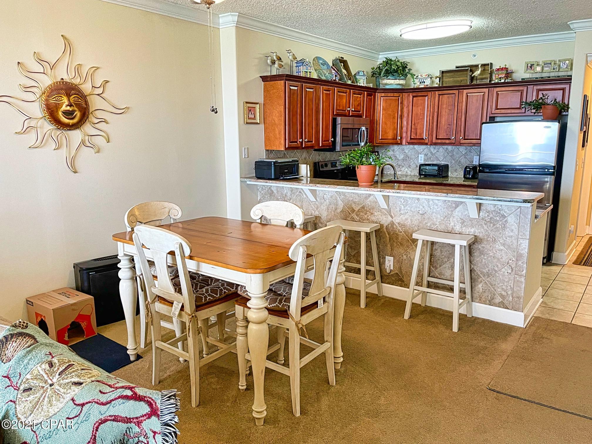 Tropic Winds - Residential