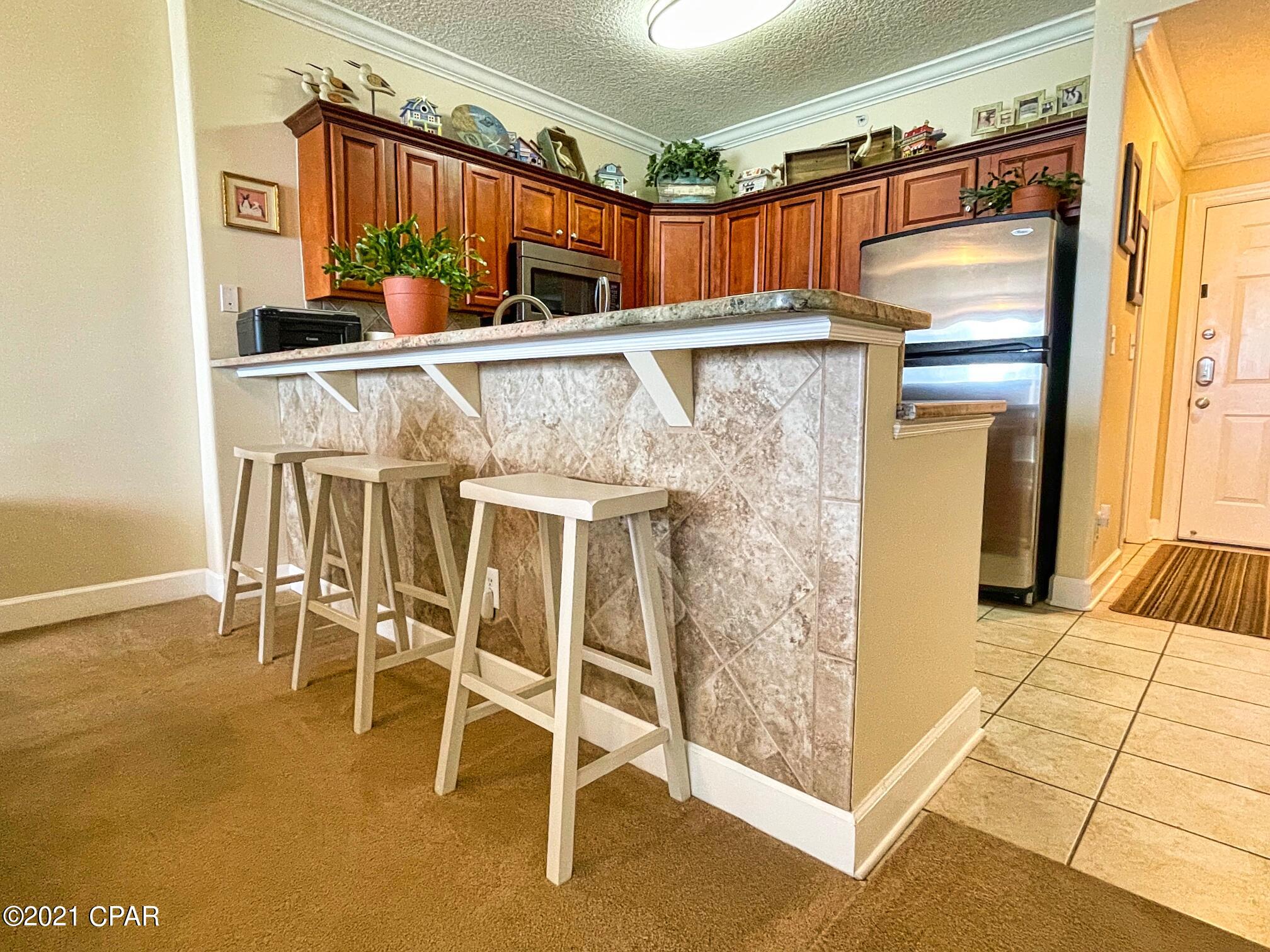 Tropic Winds - Residential