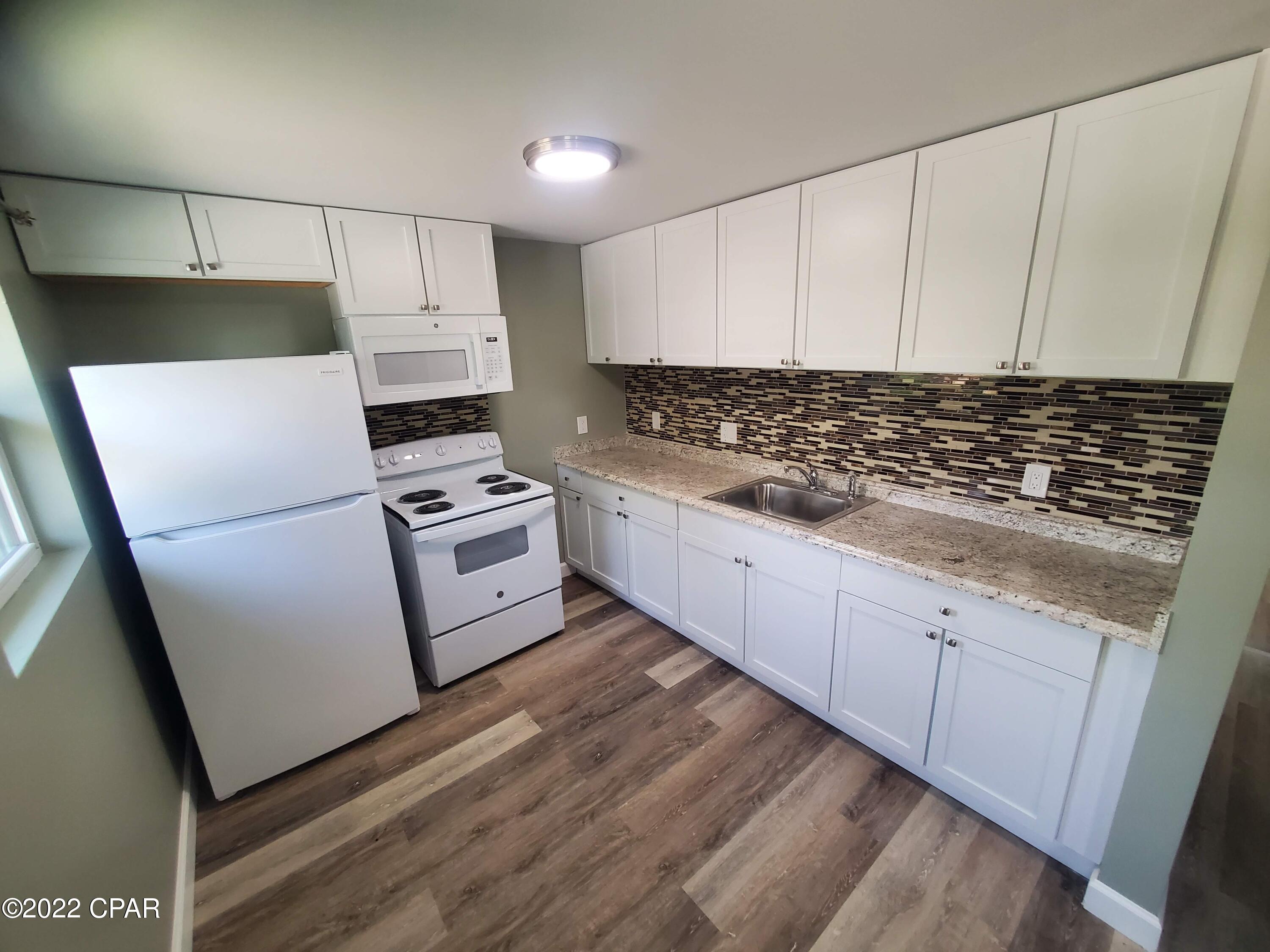 [No Recorded Subdiv] - Residential Lease