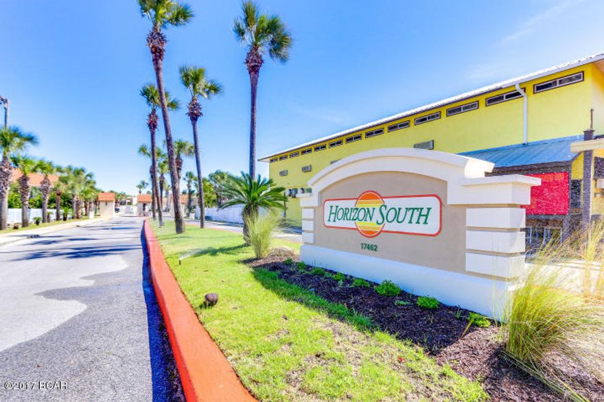 ***MOTIVATED SELLER***Beautiful condo in Horizon South! This fully furnished condo is a great rental property or second home. Horizon South offers tons of amenities, including multiple pools, mini golf, tennis court, pool tables, and much more! Excellent location! Located in a quite corner with green space behind you, short walk to pool and other amenities. Walk across the street and you're on the beach!