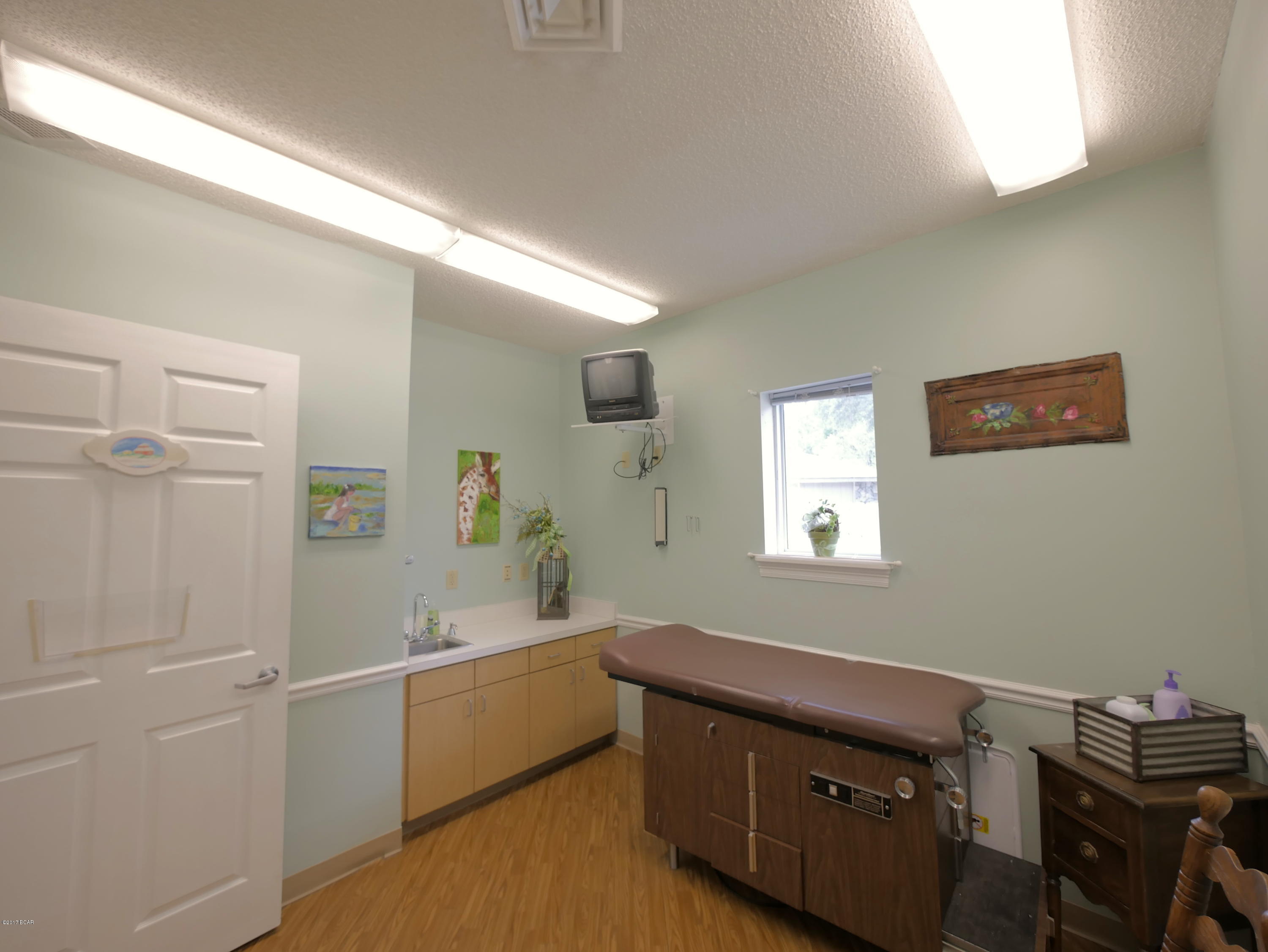 [No Recorded Subdiv] - Commercial Sale