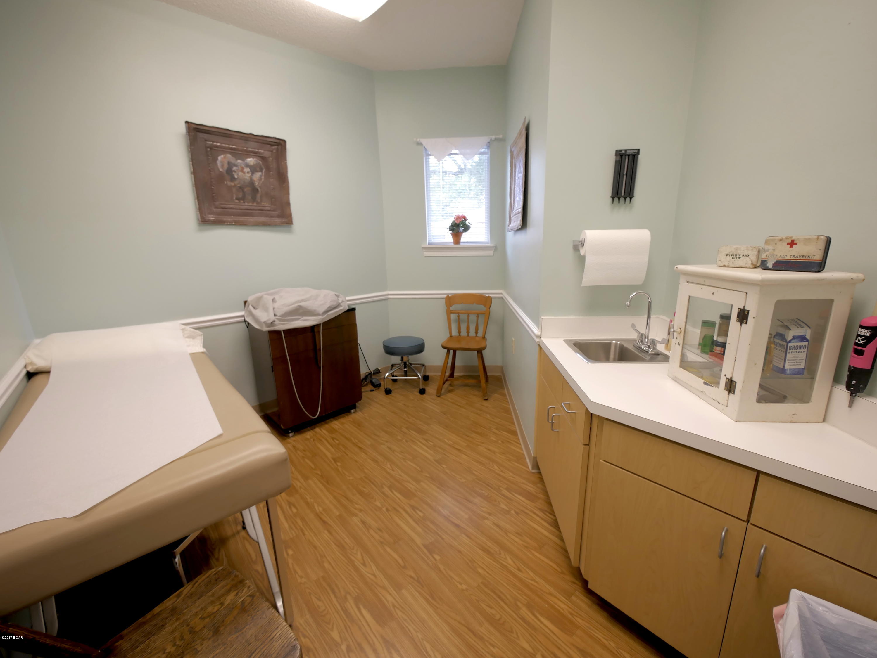 [No Recorded Subdiv] - Commercial Sale