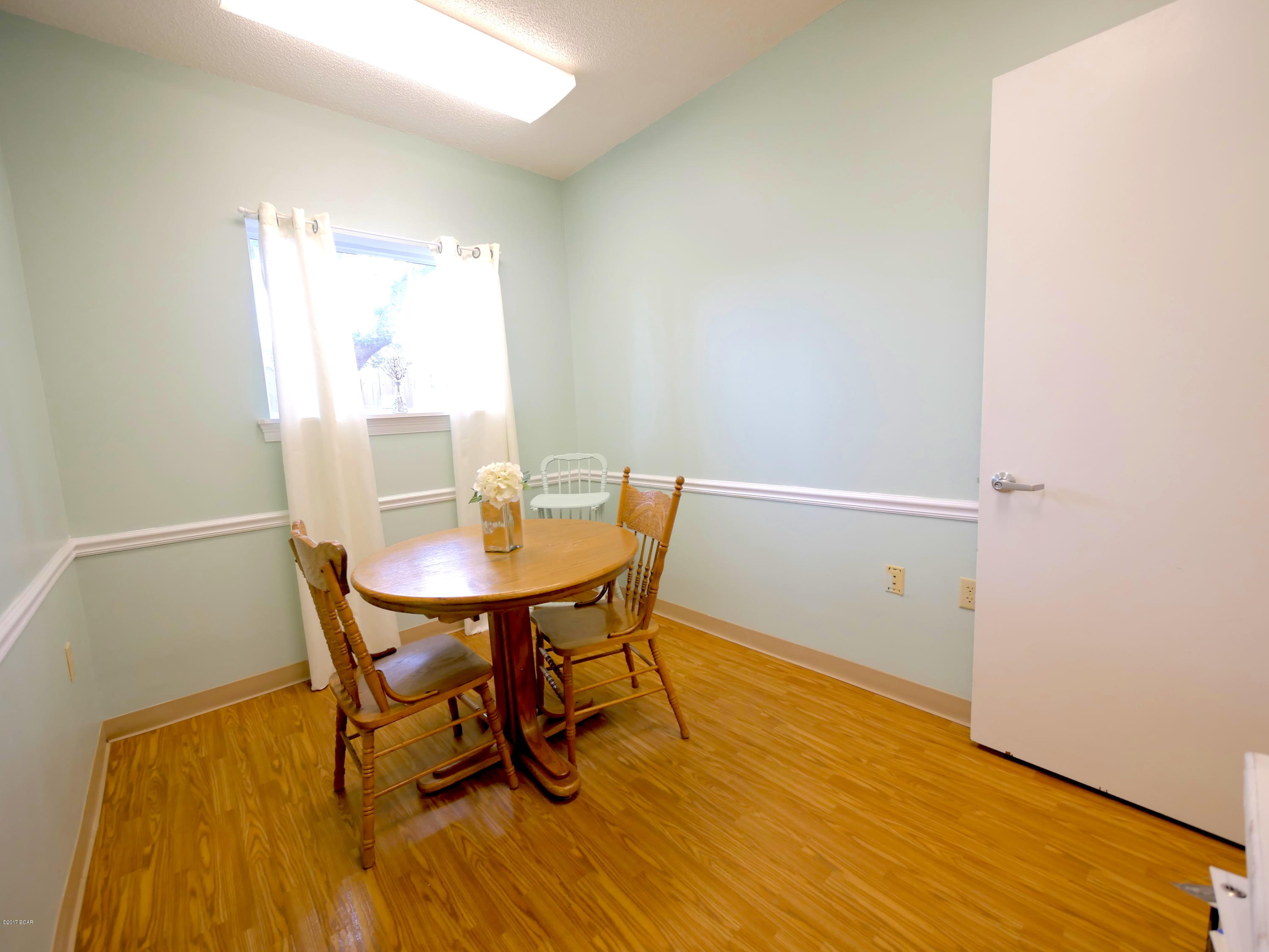 [No Recorded Subdiv] - Commercial Sale