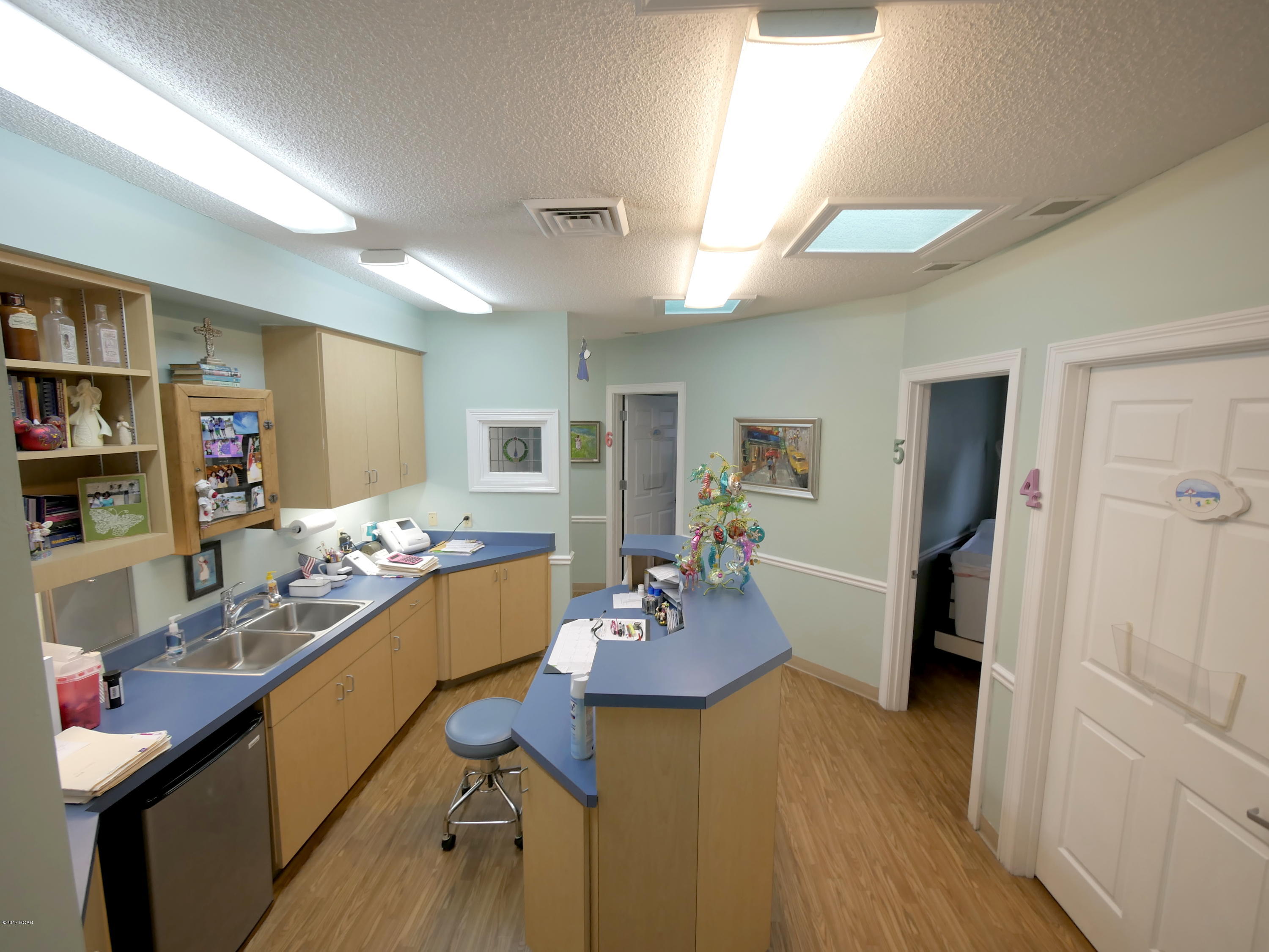 [No Recorded Subdiv] - Commercial Sale