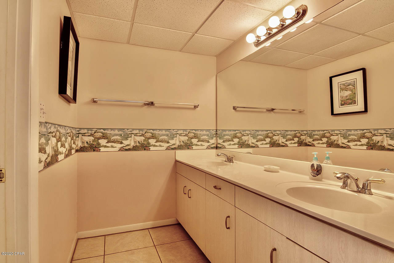 Long Beach Towers I - Residential