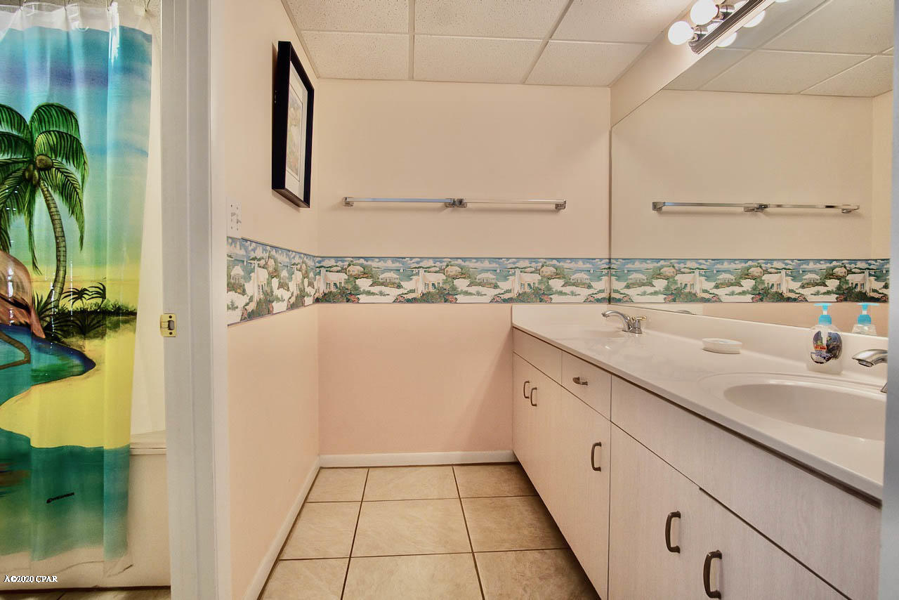 Long Beach Towers I - Residential