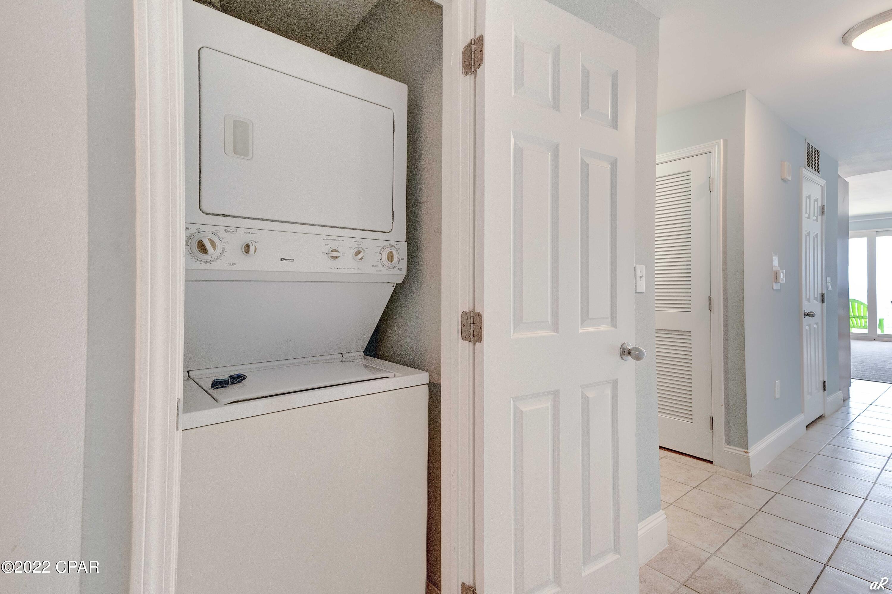 Laketown Wharf - Residential