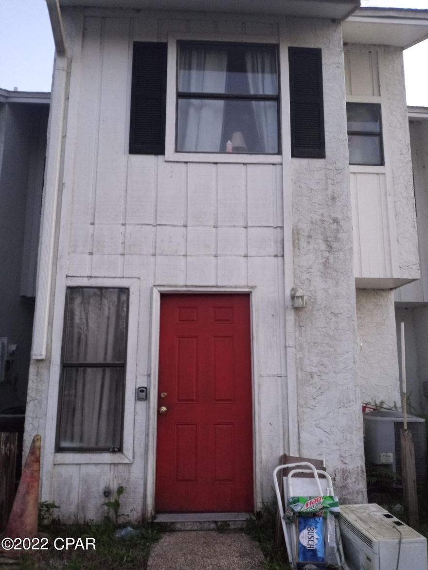 Investment opportunity! This townhome is a great long-term rental located just minutes away from TAFB. Townhome is tenant occupied, please allow 48 hours notice before showings. **More photos will be available soon** Measurements are approximate and should be verified by Buyer if important.