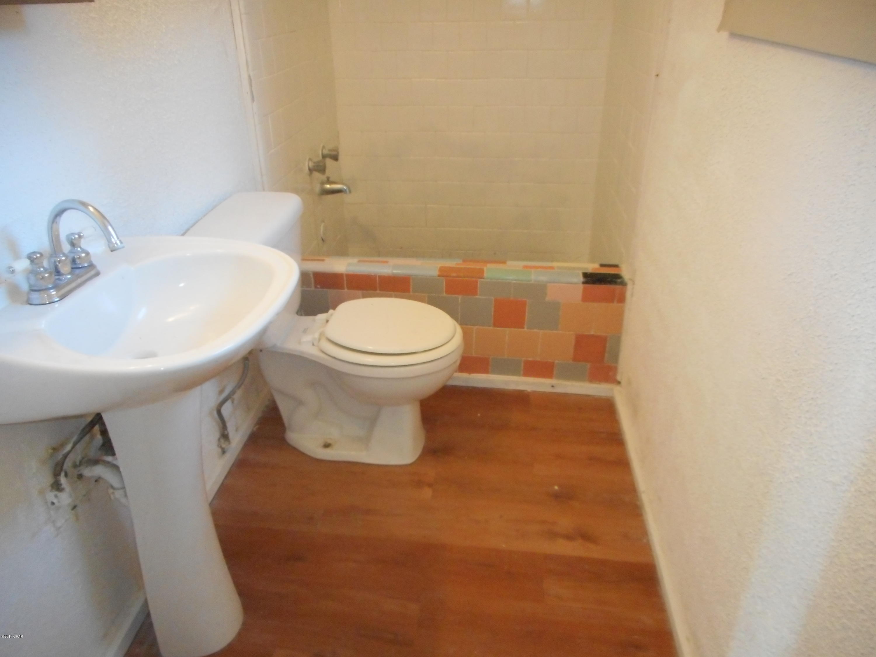 [No Recorded Subdiv] - Residential Lease