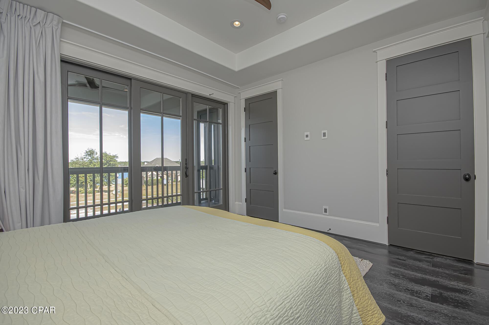 Lake Merial - Residential