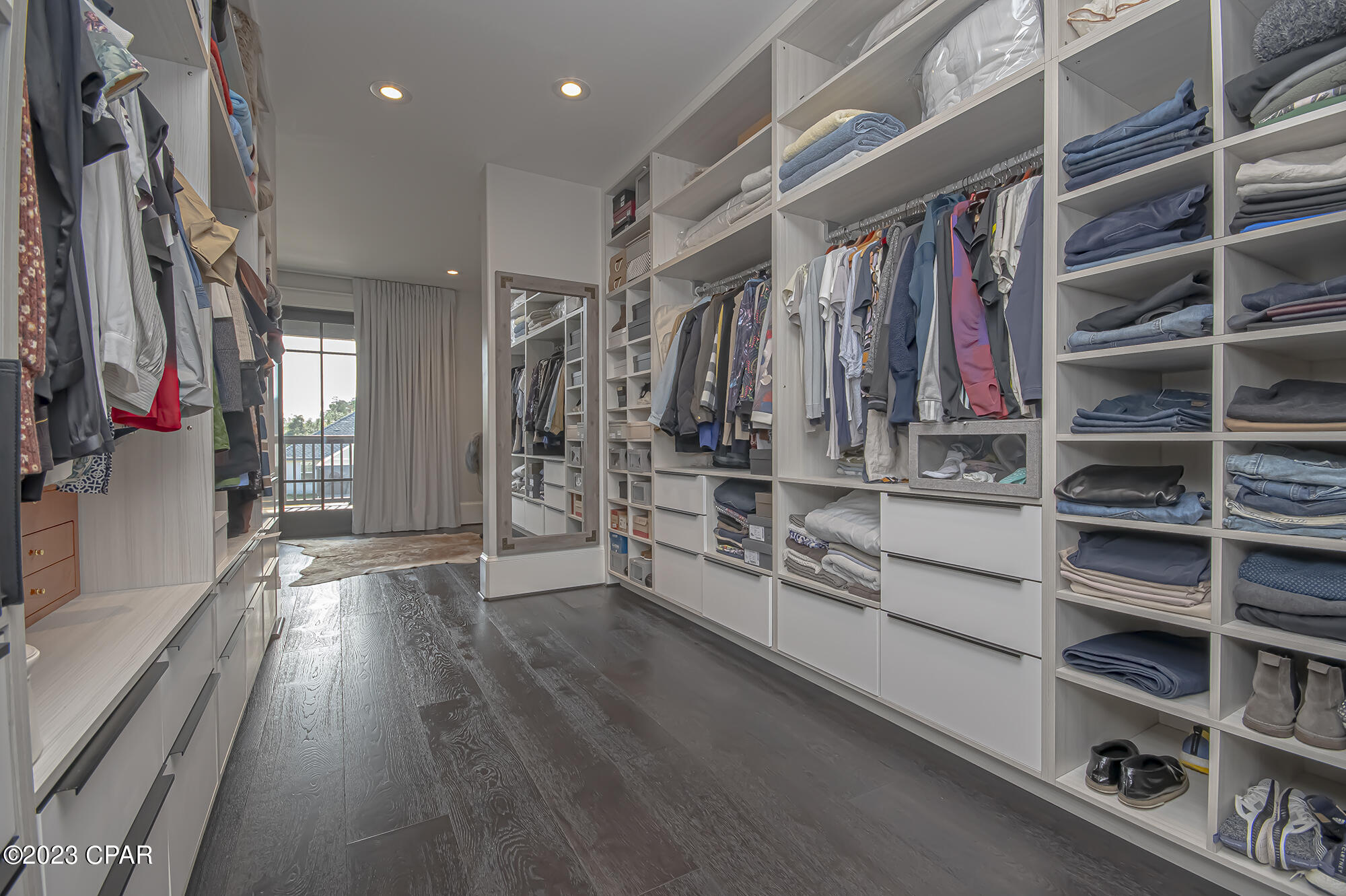 Lake Merial - Residential