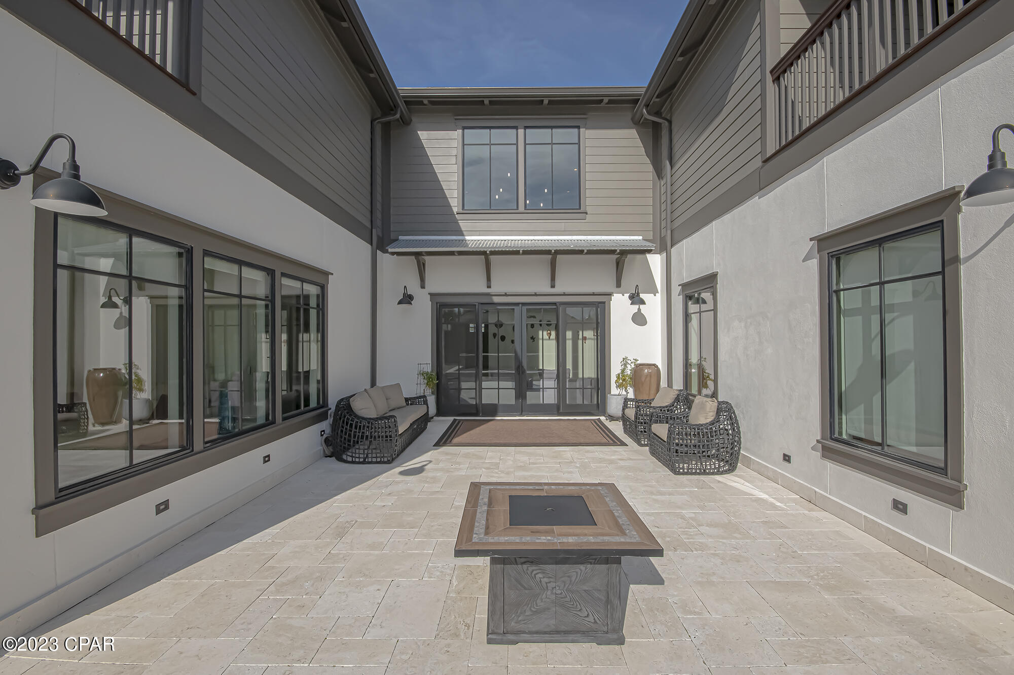 Lake Merial - Residential