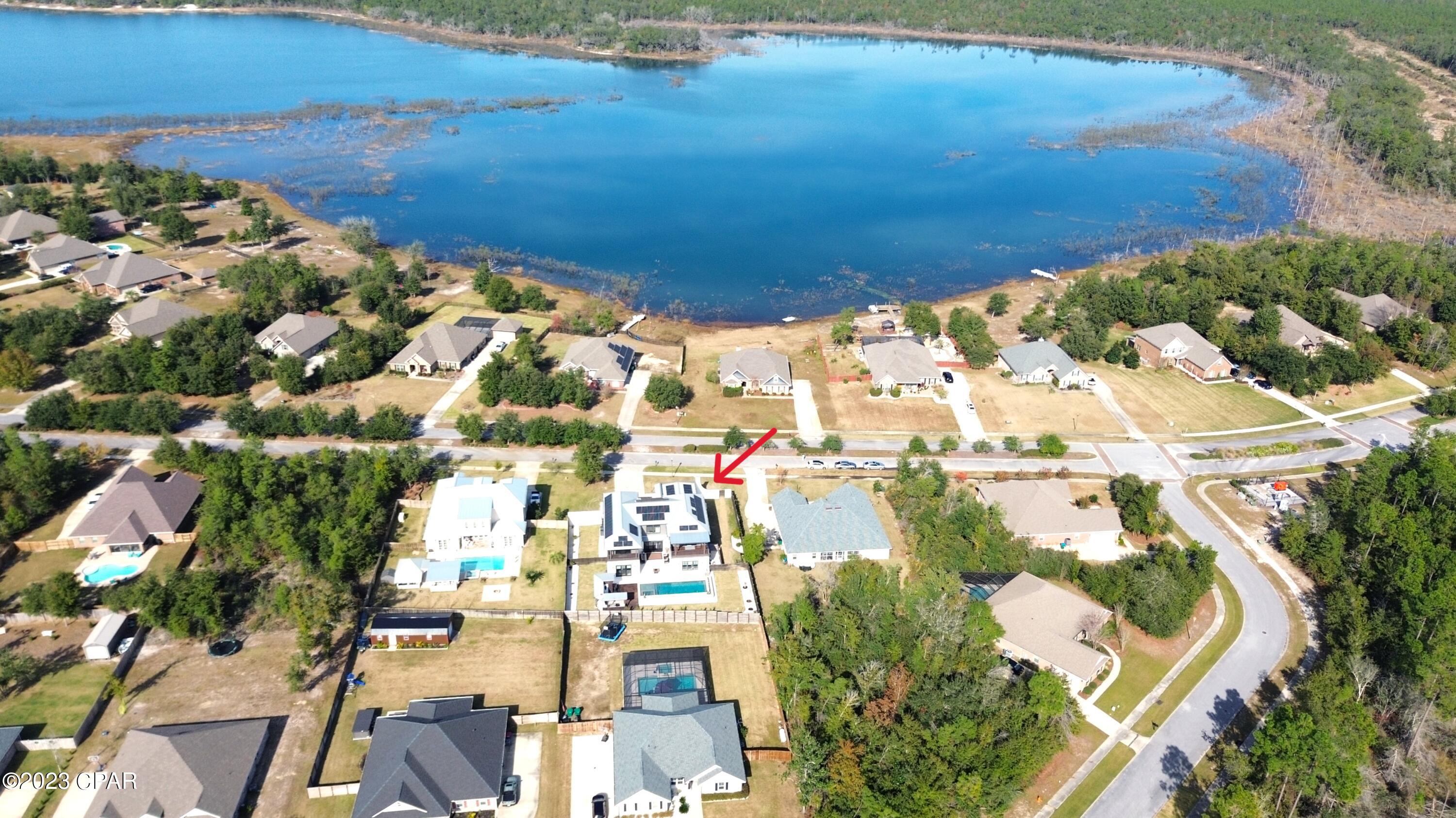 Lake Merial - Residential