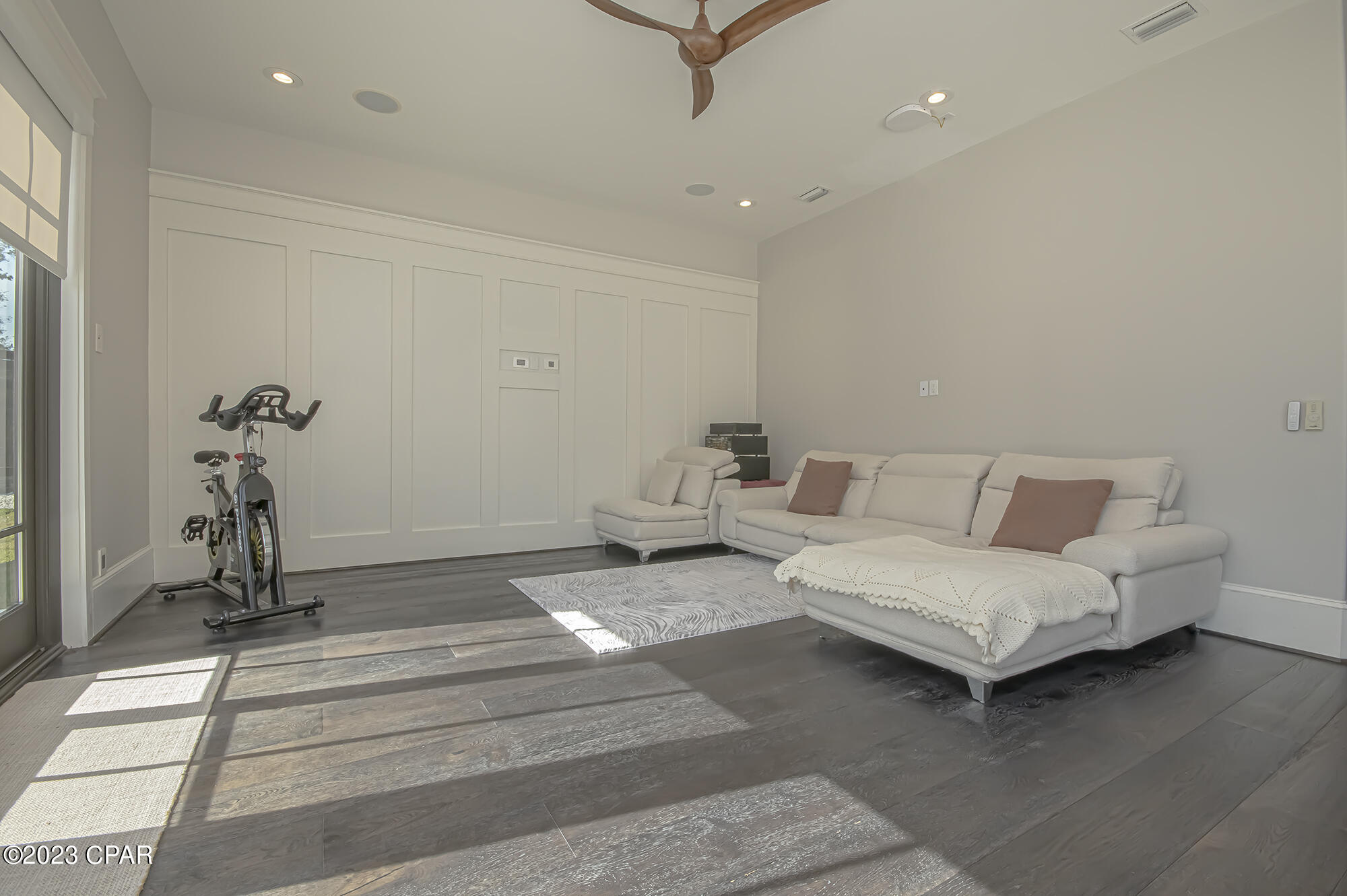 Lake Merial - Residential