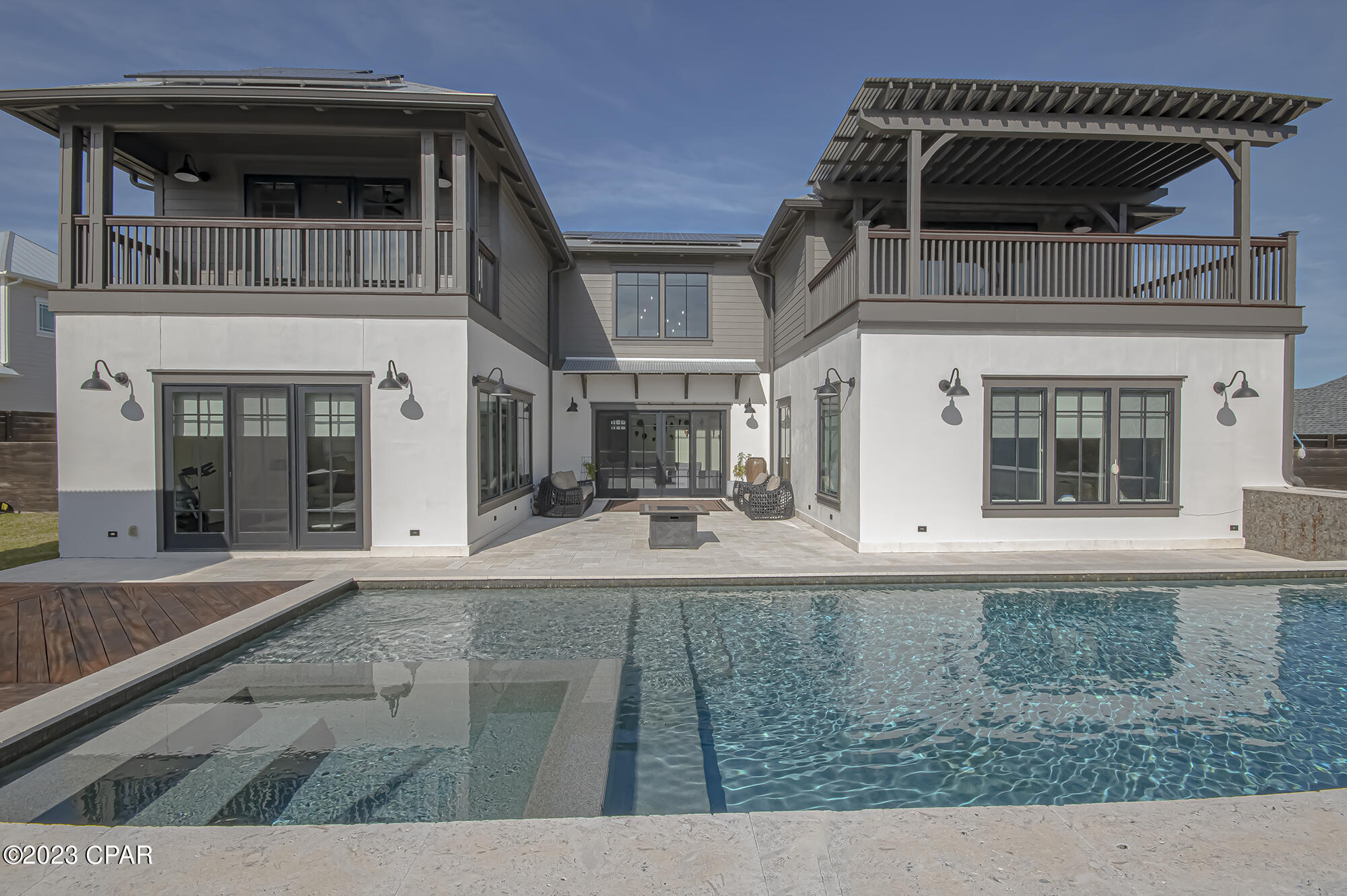 Lake Merial - Residential