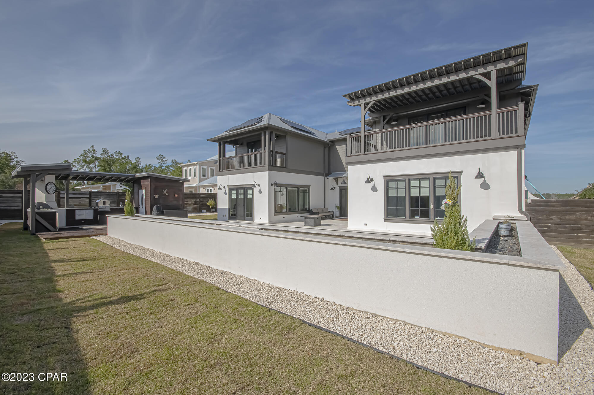 Lake Merial - Residential