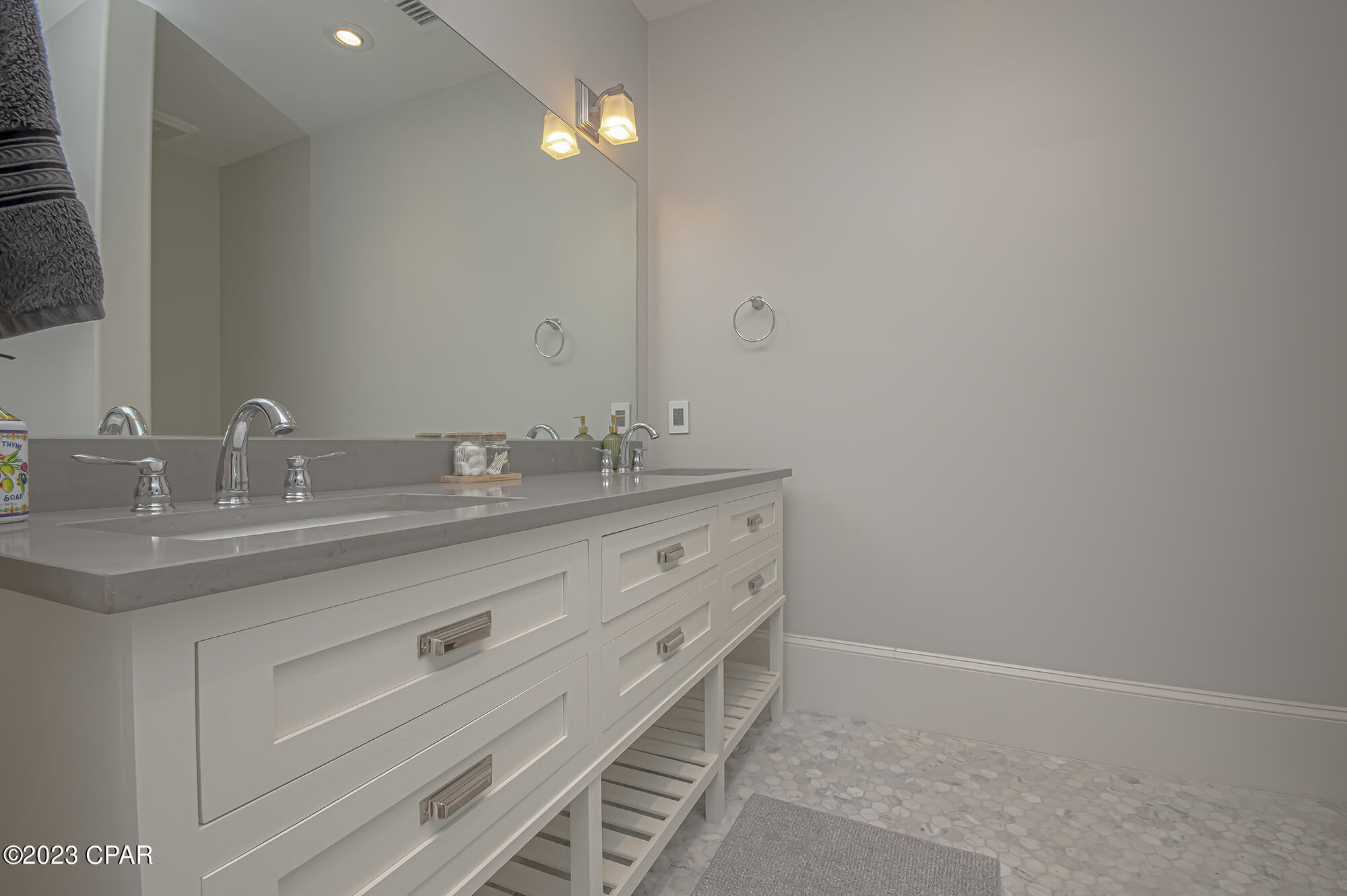 Lake Merial - Residential