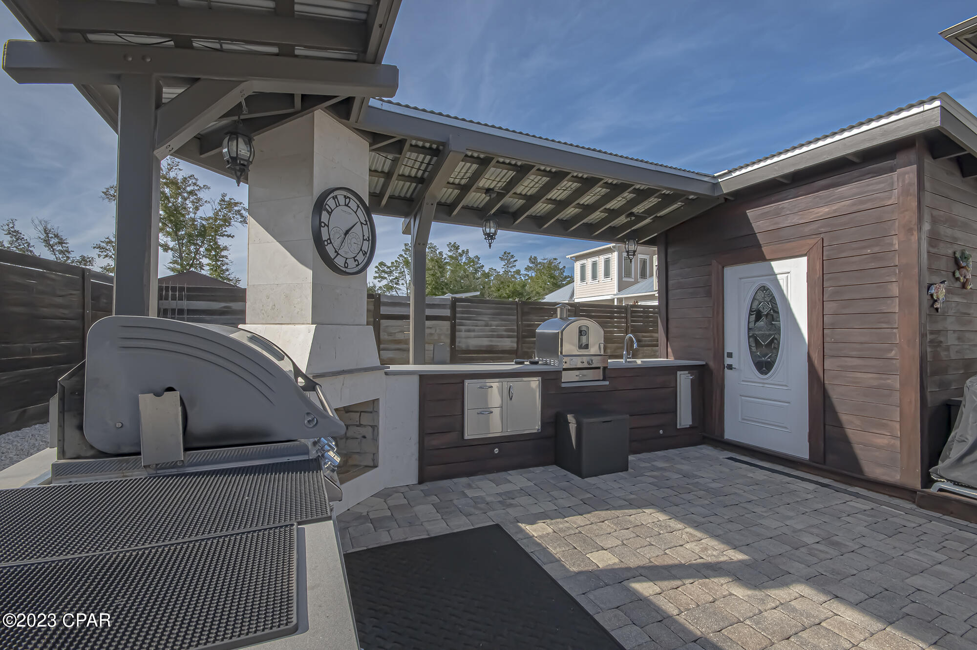 Lake Merial - Residential