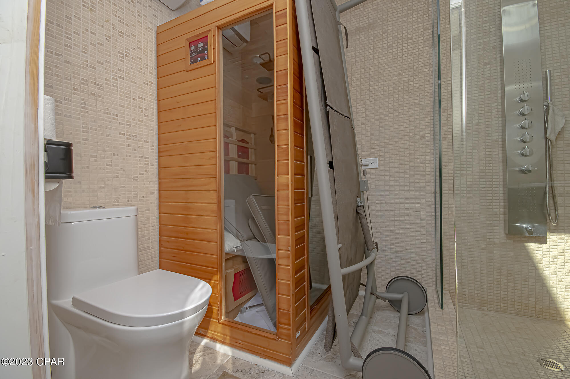 Lake Merial - Residential