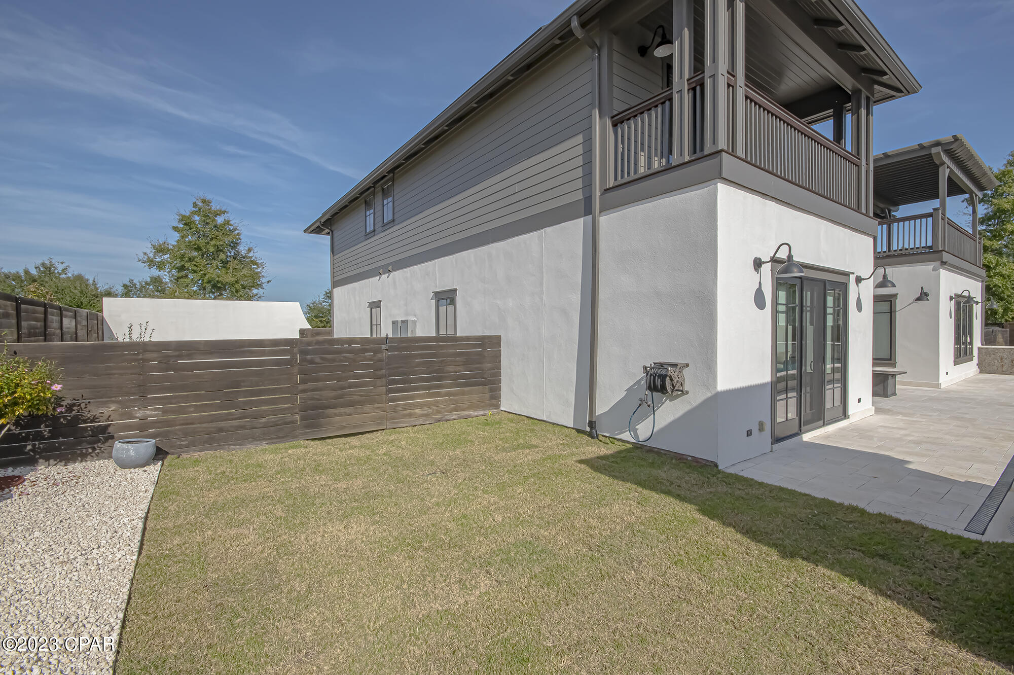 Lake Merial - Residential