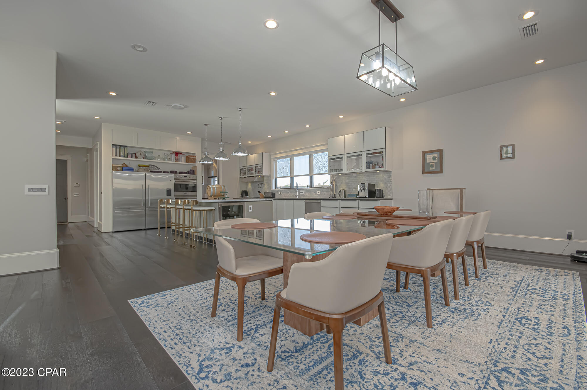 Lake Merial - Residential