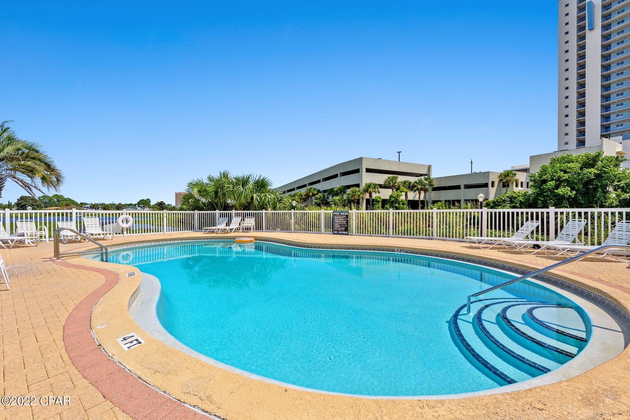 Lullwater Beach - Residential