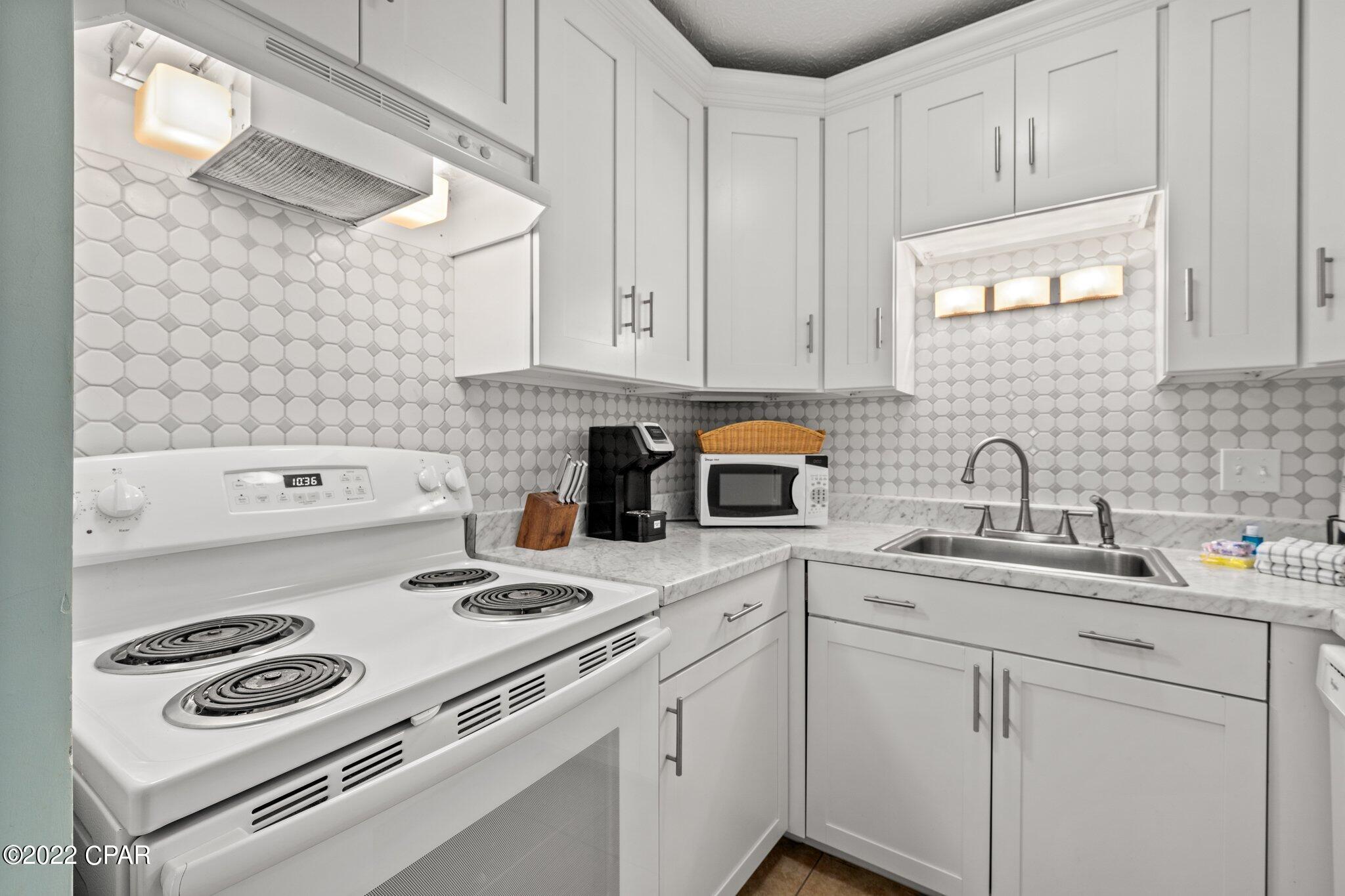 Lullwater Beach - Residential