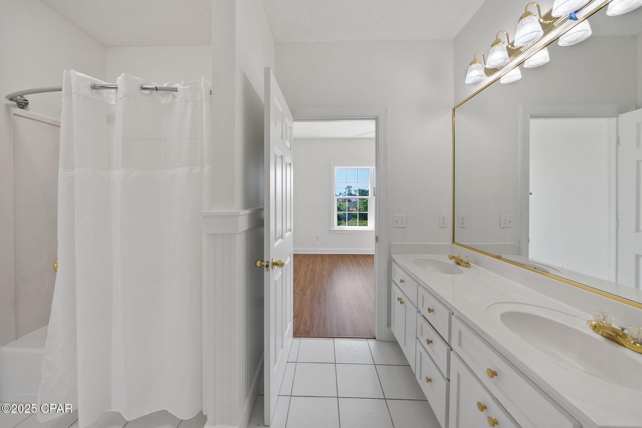 Kings Point - Residential