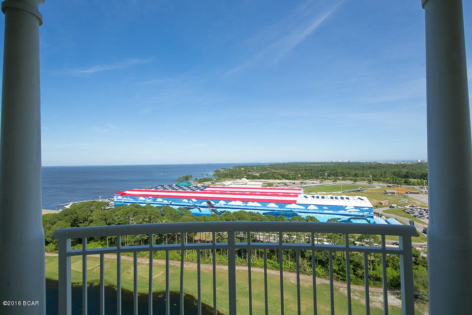 One Water Place At Kelly Plantation - Residential