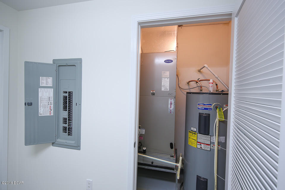 One Water Place At Kelly Plantation - Residential