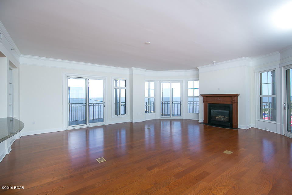 One Water Place At Kelly Plantation - Residential