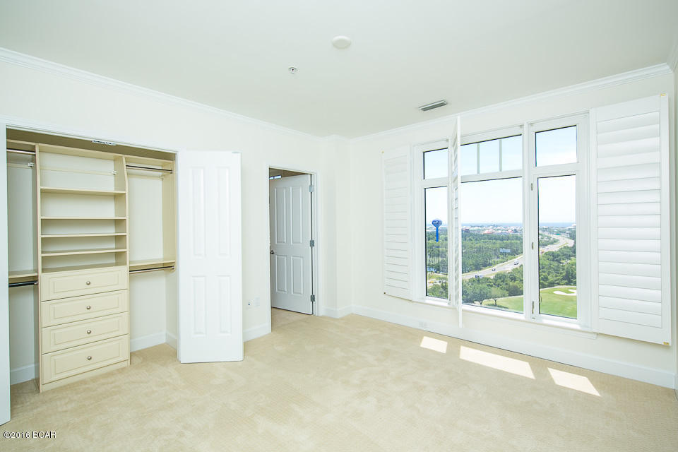 One Water Place At Kelly Plantation - Residential