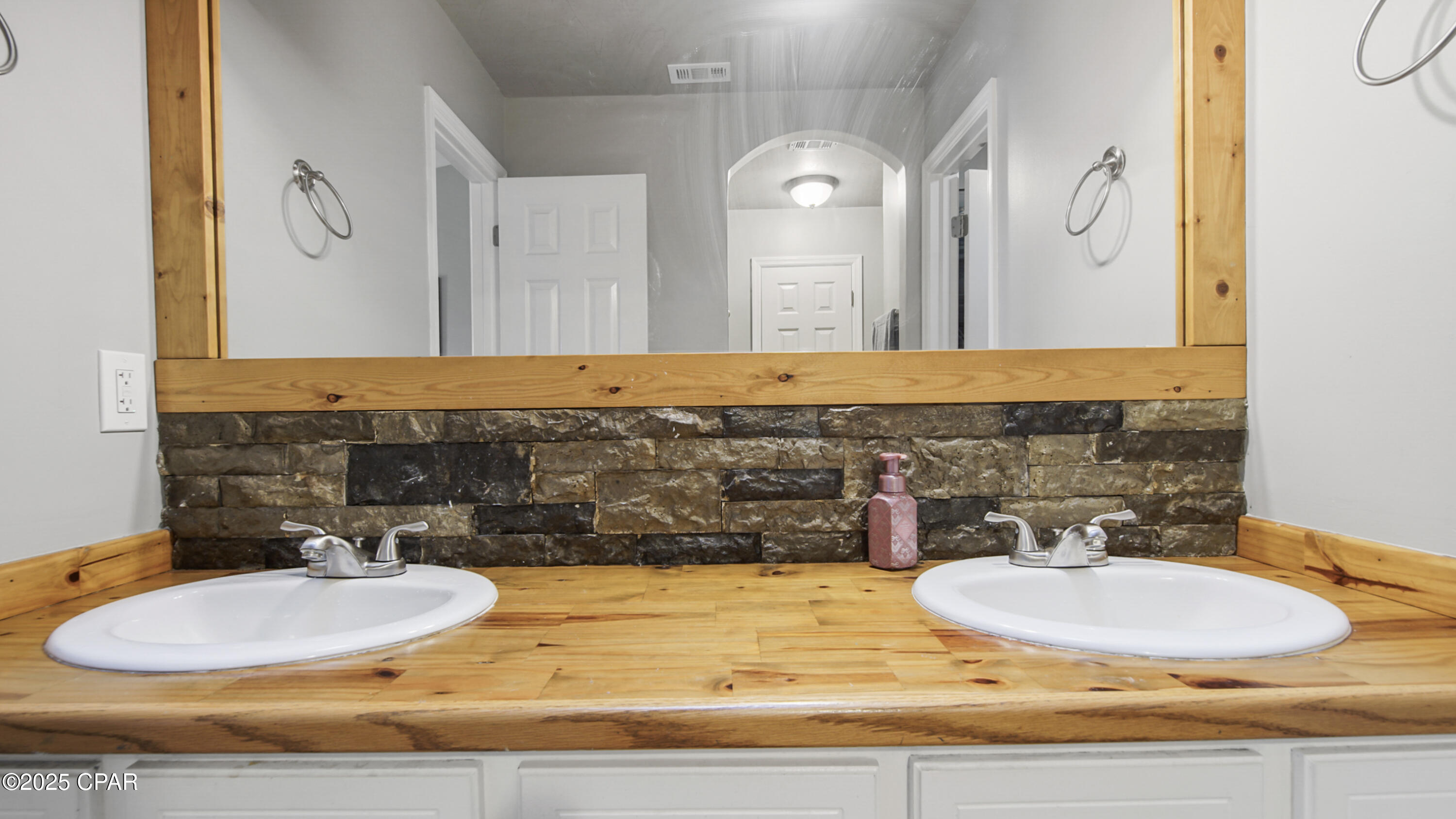 Boat Race Estates - Residential