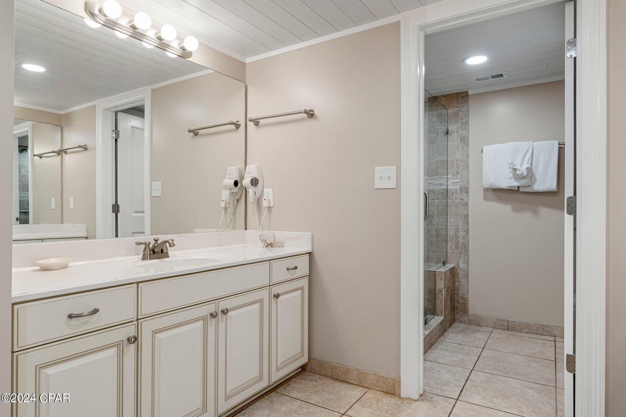 Edgewater Tower II - Residential