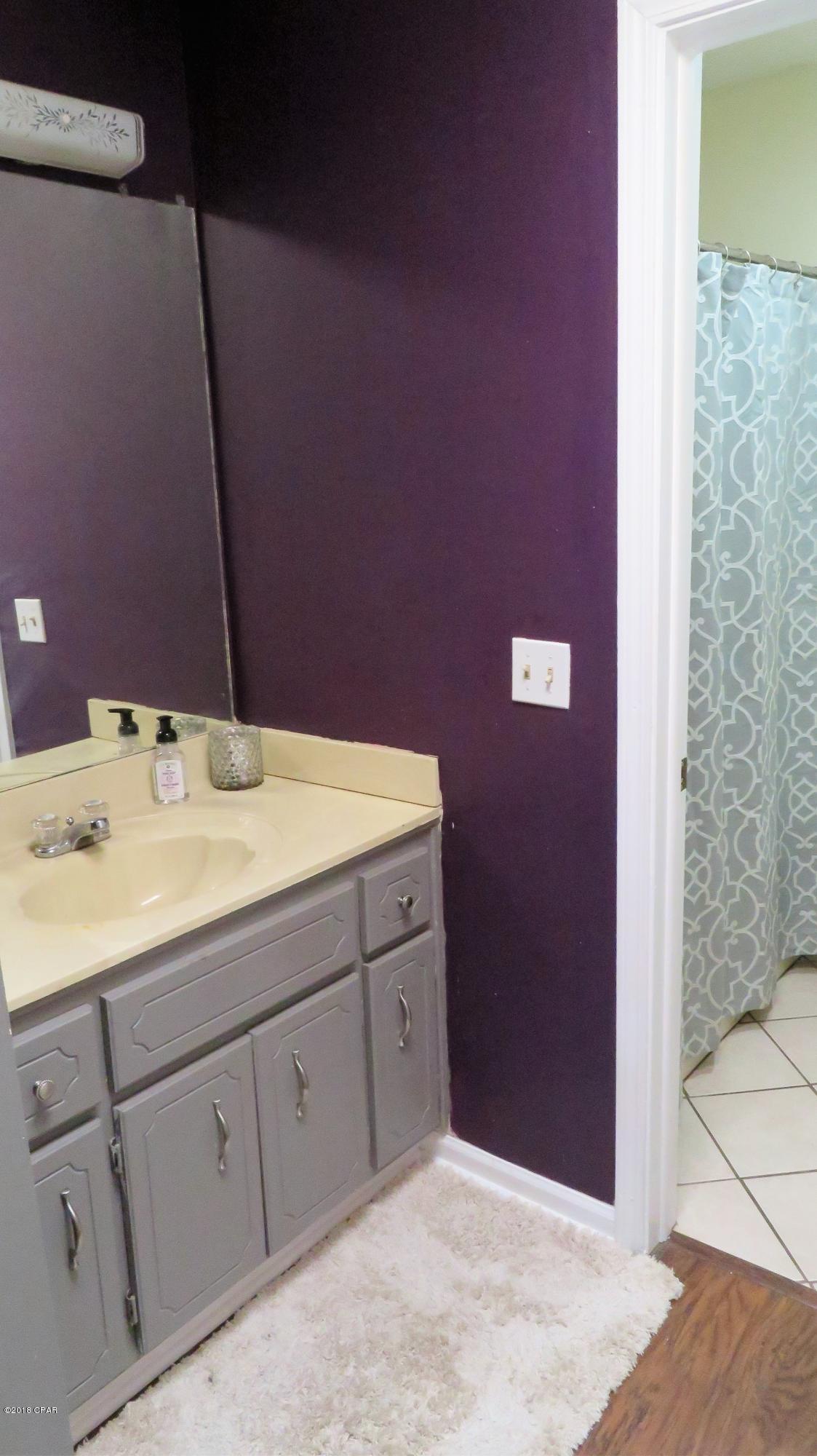 Shadow Bay Unit 2 Replat - Residential