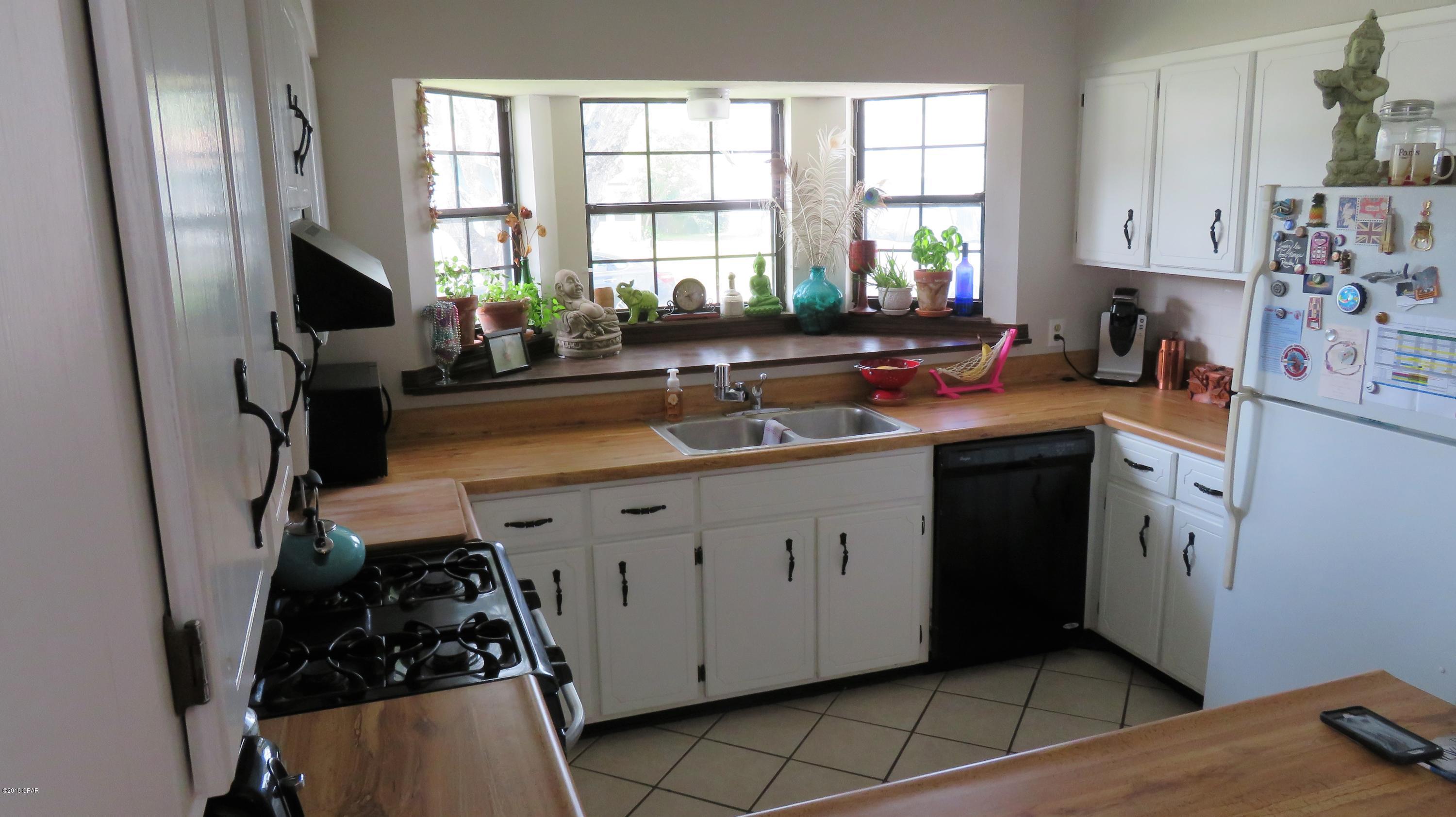 Shadow Bay Unit 2 Replat - Residential