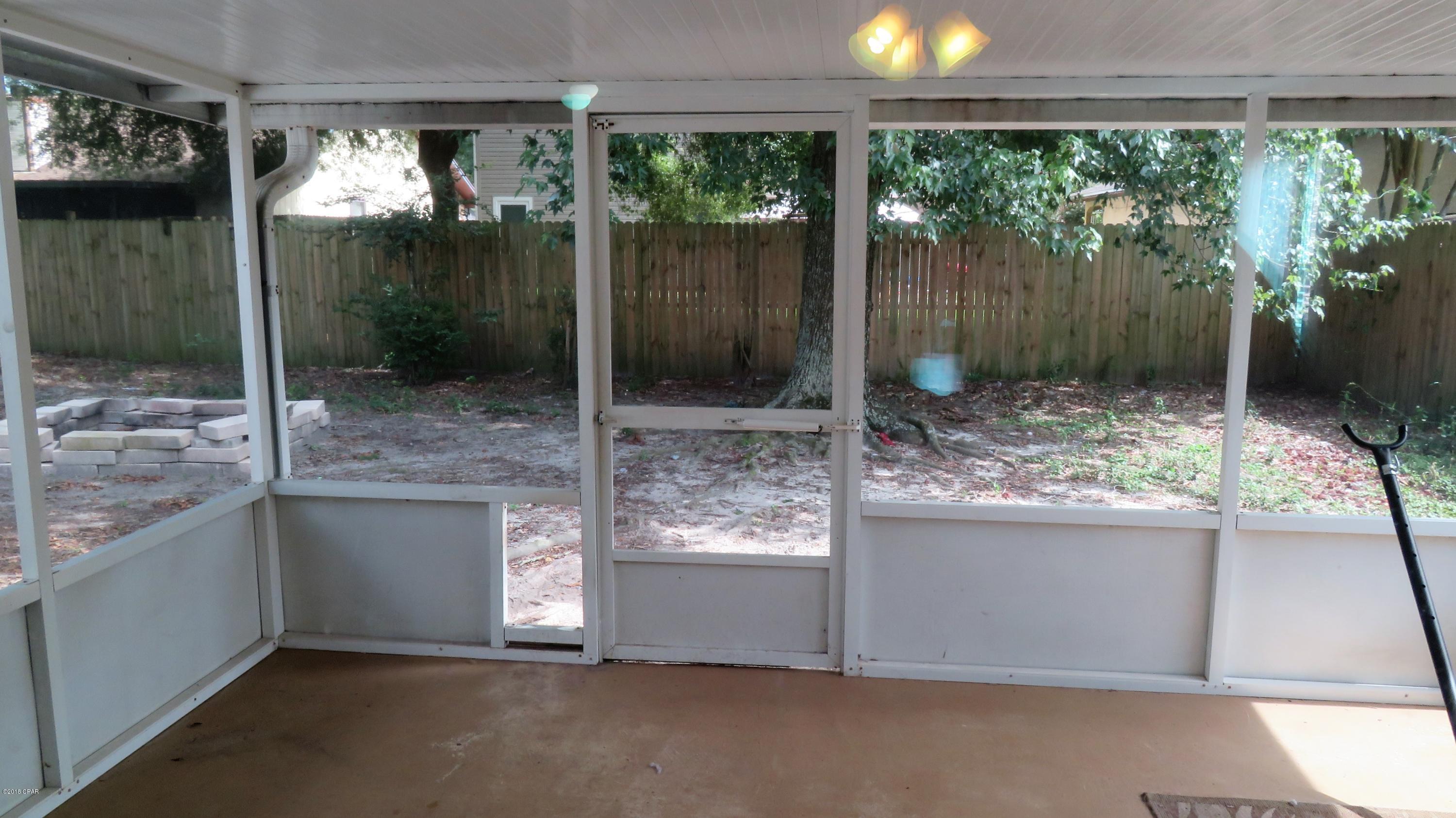 Shadow Bay Unit 2 Replat - Residential