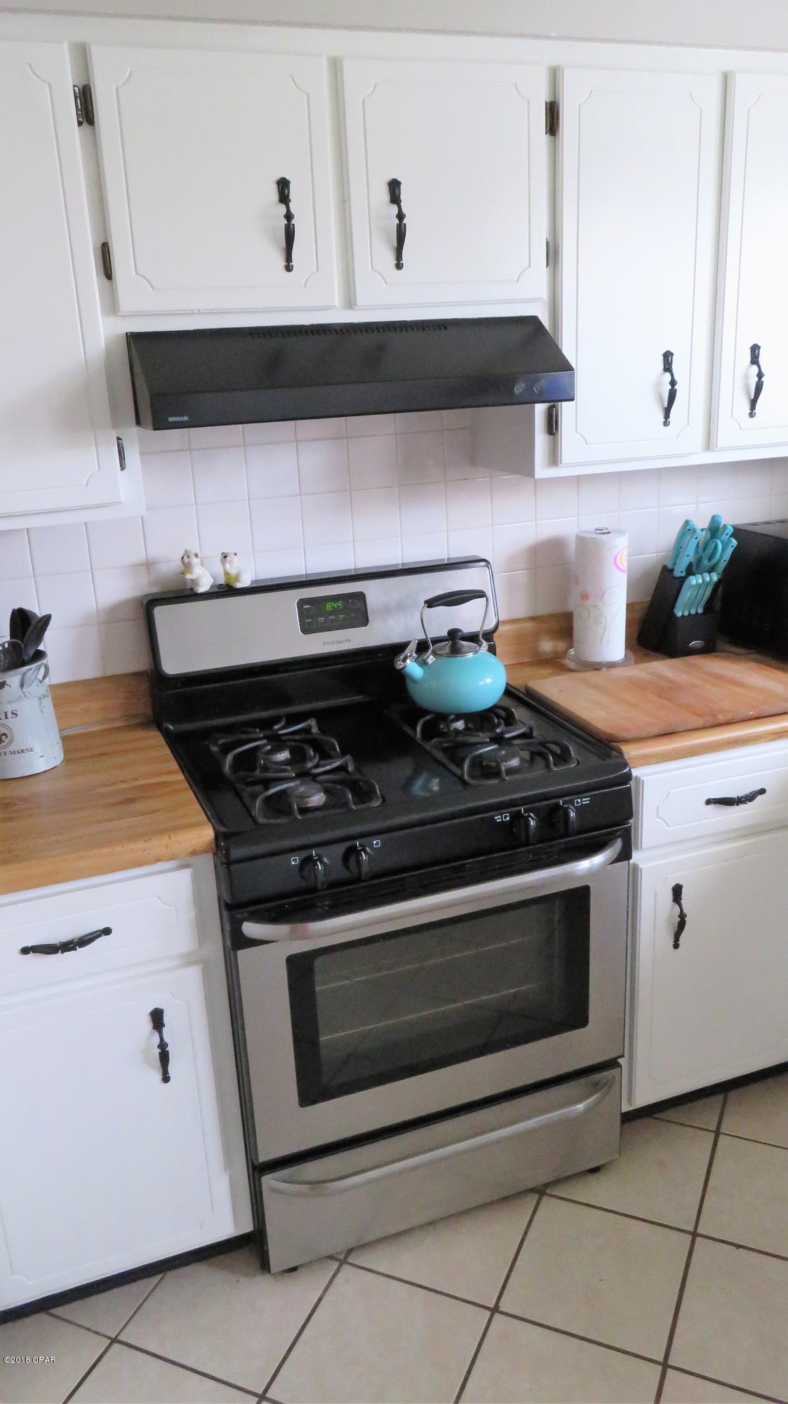 Shadow Bay Unit 2 Replat - Residential