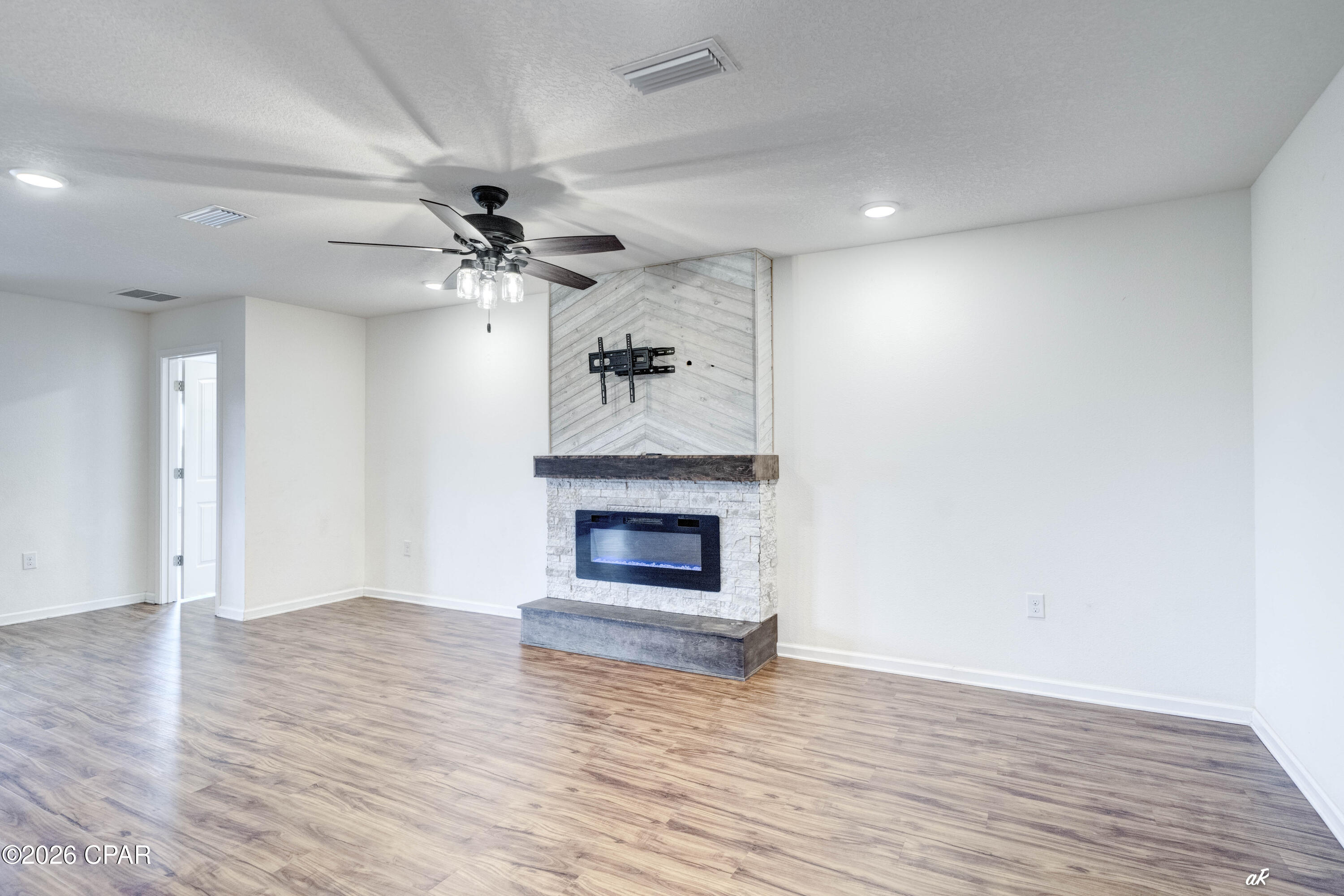 Olde Towne Village - Residential